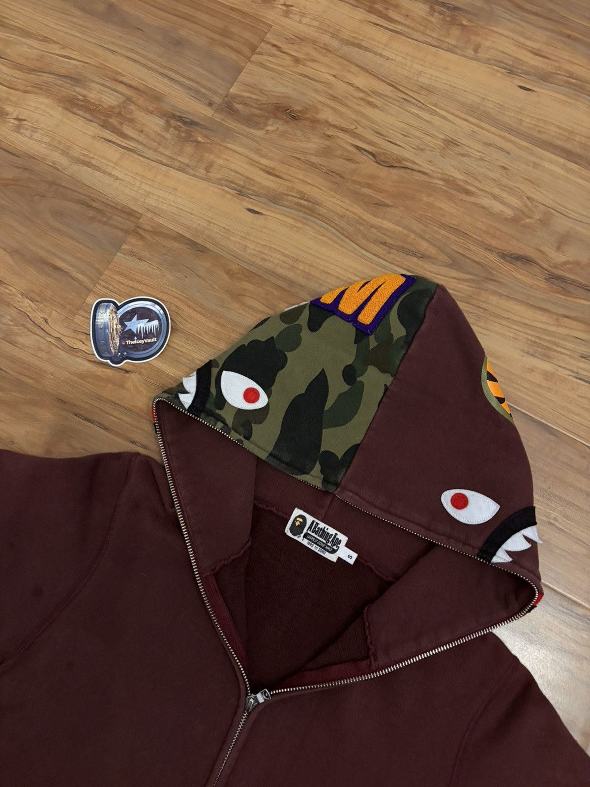 Bape Bape Burgundy / Green Camo Shark Full Zip Hoodie Size US S / EU 44-46 / 1 - 7 Thumbnail