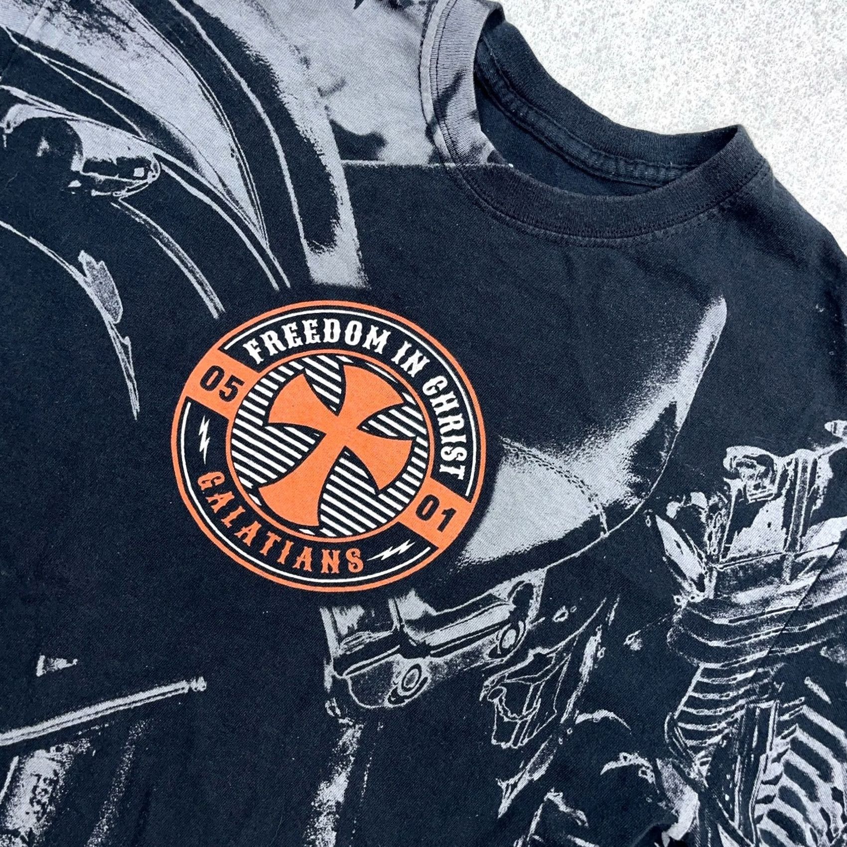 Gloverall VINTAGE Kerusso Jesus Biker Shirt Men M Black Tee All Over AOP Iron Cross Y2K Graphic Print Short Sleeve Crew Neck T-Shirt Size US M / EU 48-50 / 2 - 2 Thumbnail