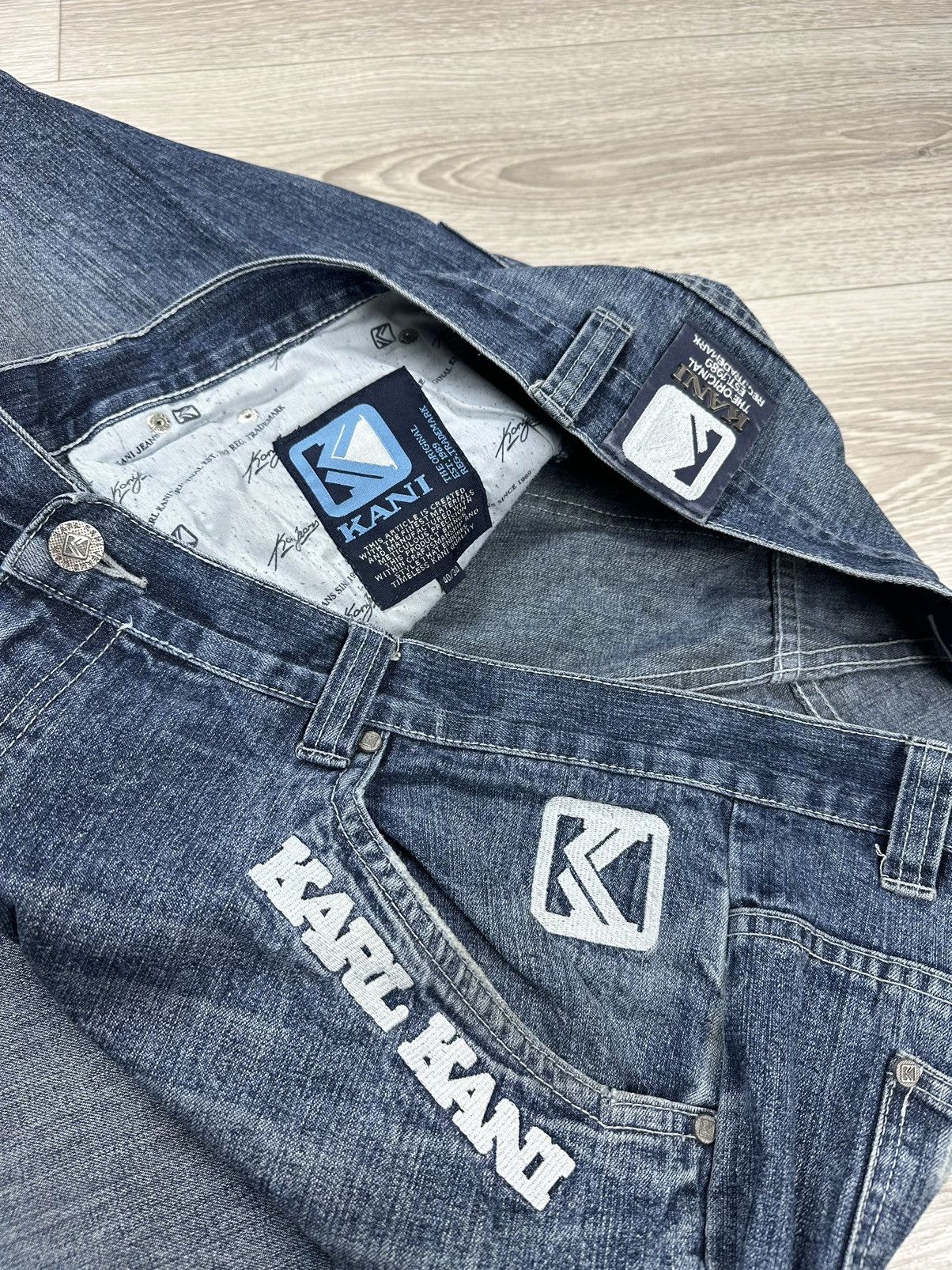 Karl Kani Vintage KARL KANI Distressed Baggy Denim Pants Big Logo Size US 40 / EU 56 - 11 Thumbnail