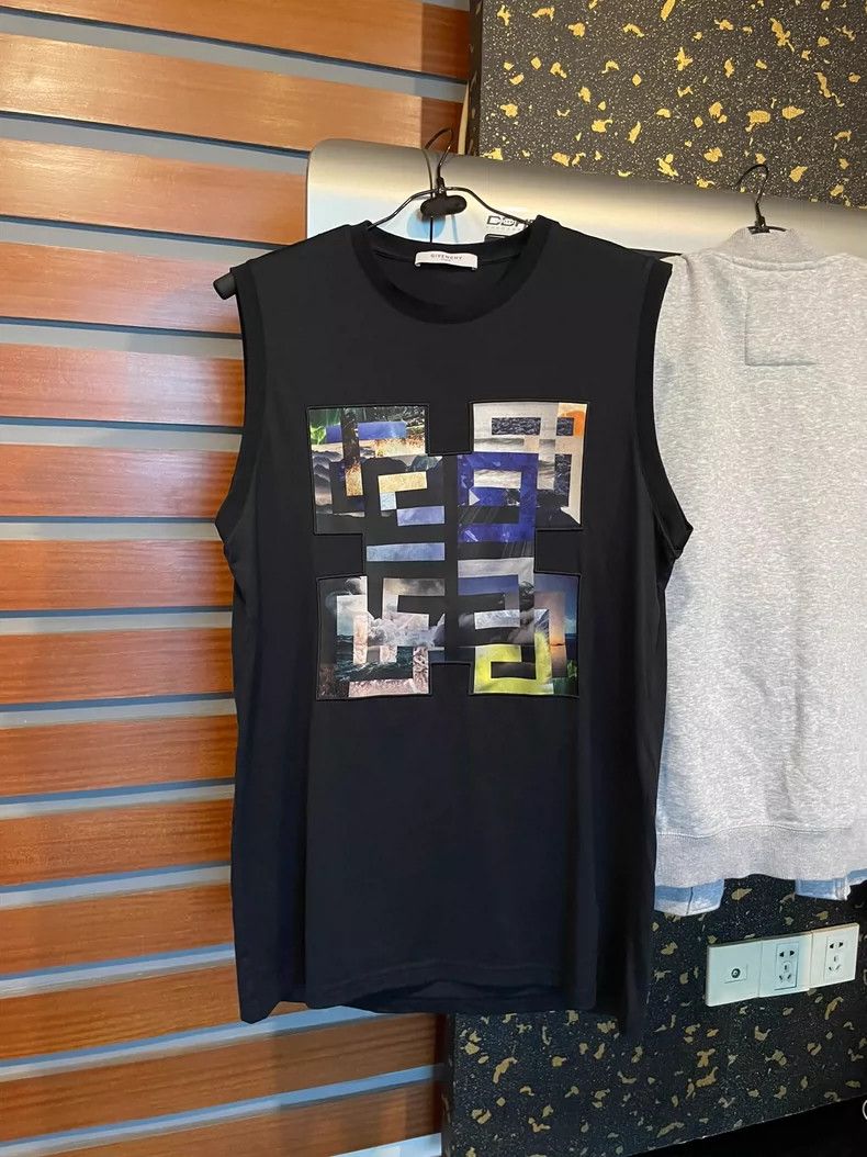 Givenchy Givenchy Sleeveless T-Shirt, S Size Size US S / EU 44-46 / 1 - 1 Thumbnail