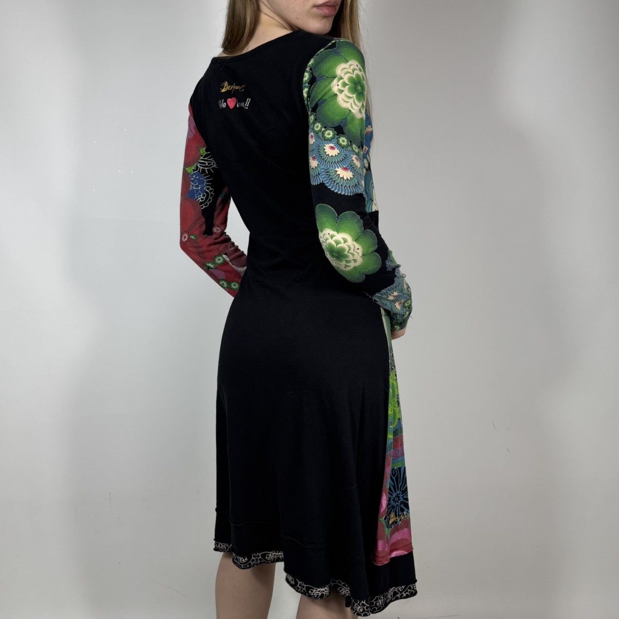 Desigual Vintage Y2K Desigual Floral Abstract Retro Style Midi Dress Size M / US 6-8 / IT 42-44 - 2 Thumbnail