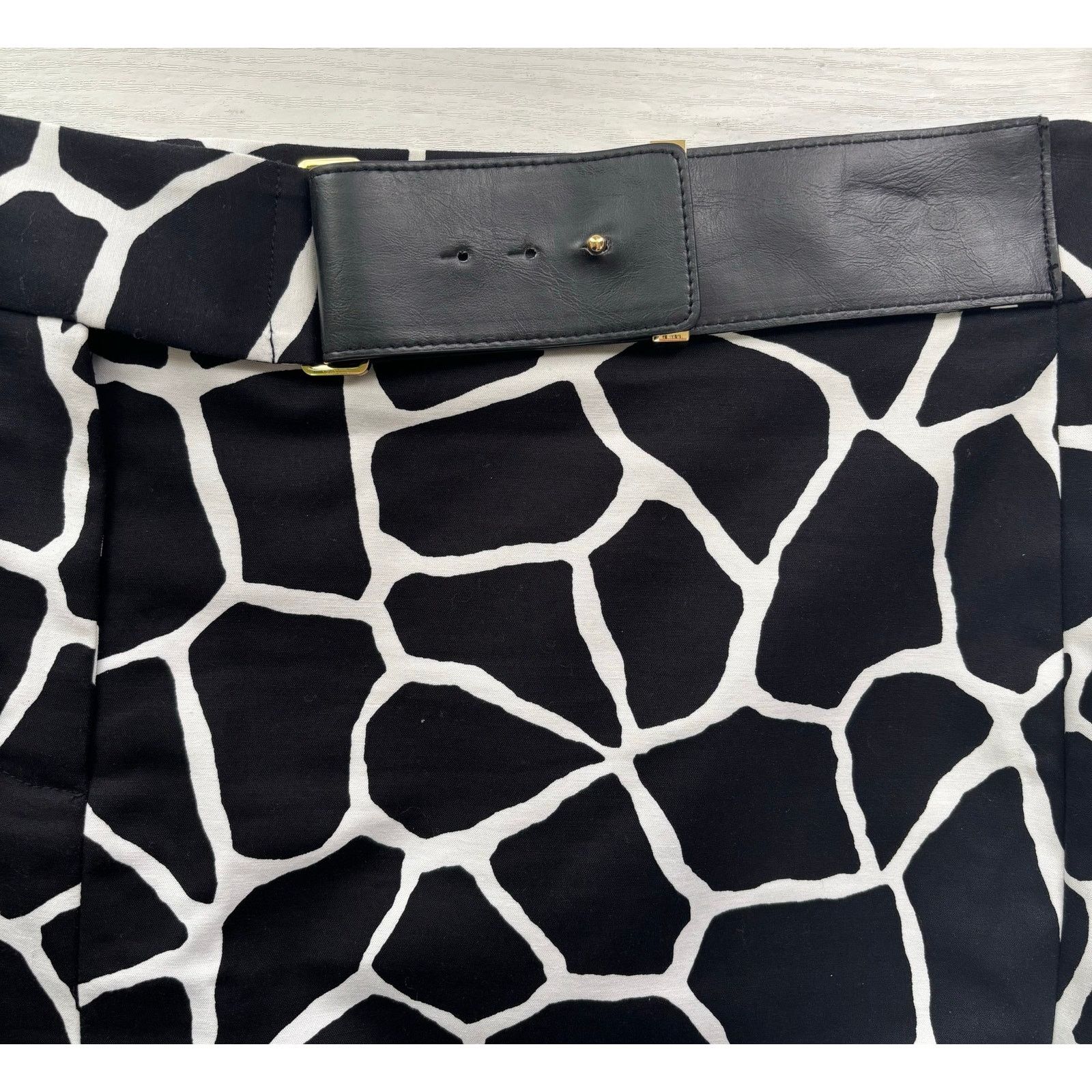 Michael Kors Michael Kors Giraffe Print Pencil Skirt 16 Belted Zip Front Size 38" / US 16 / IT 52 - 5 Thumbnail