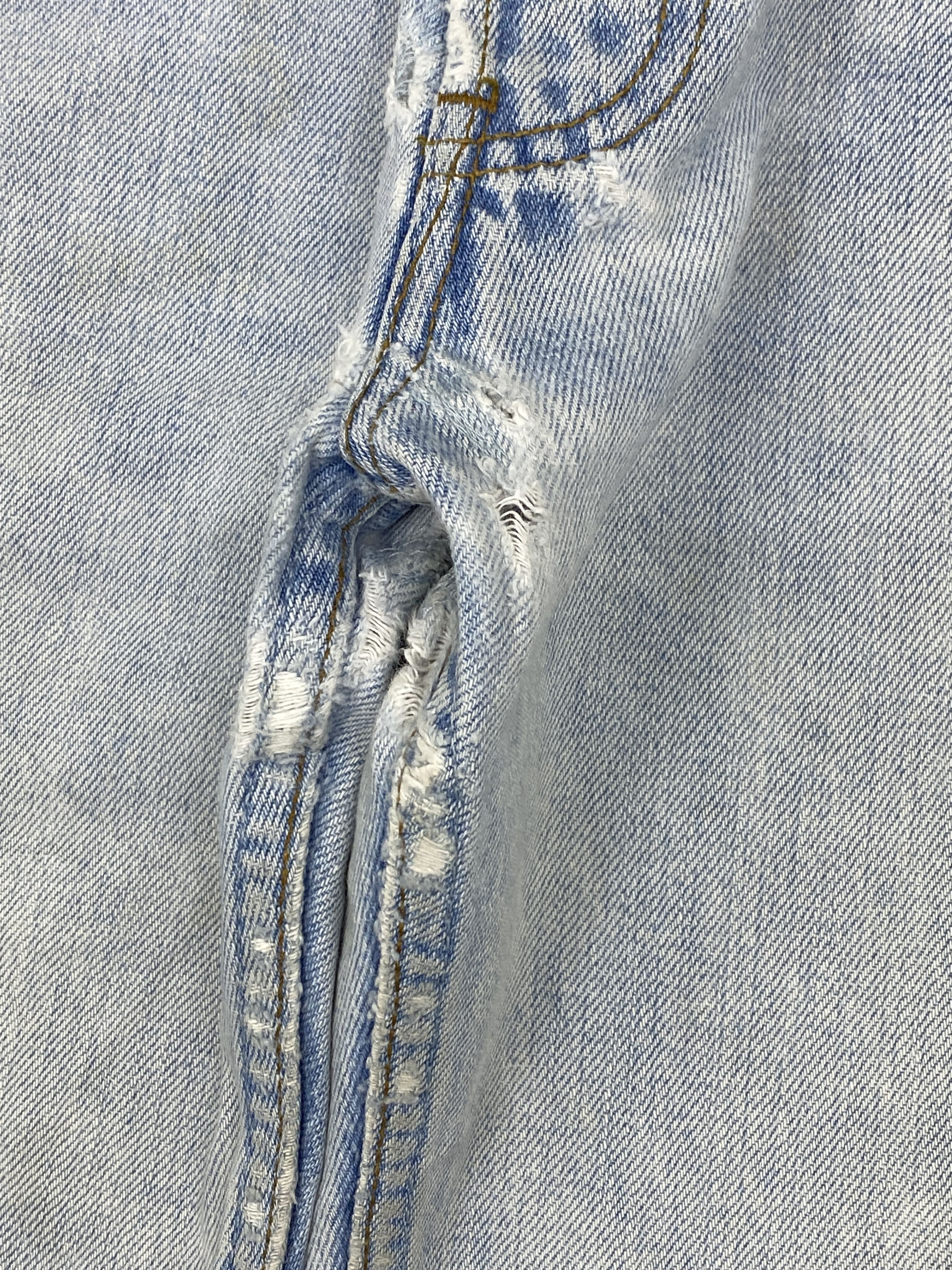 Levi's Vintage Levis 501 Light Wash Ripped Jeans DP2754 Size US 28 / EU 44 - 12 Thumbnail
