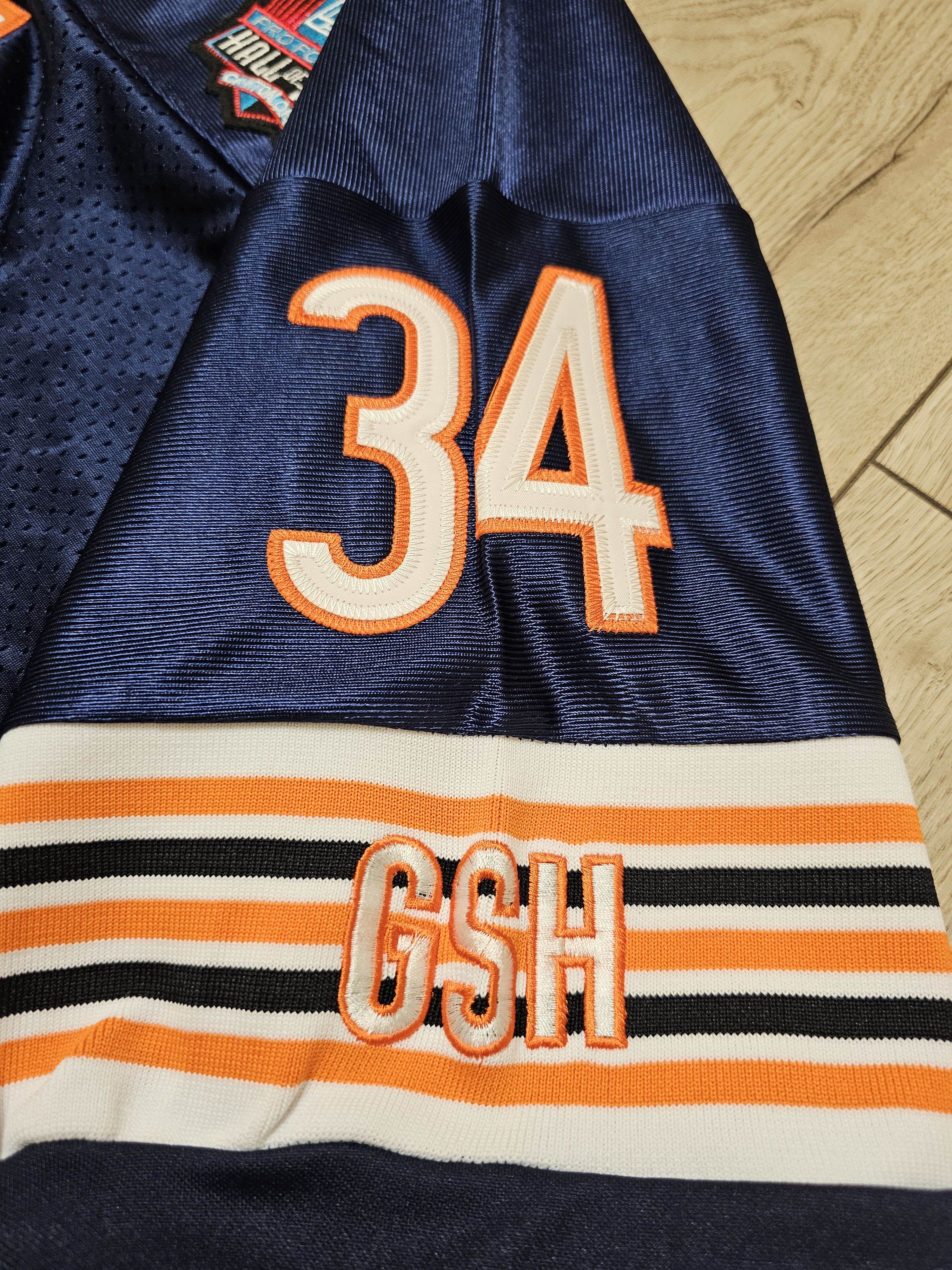 Mitchell & Ness CHICAGO BEARS VINTAGE JERSEY PAYTON 1993 NFL JERSEY Size US XXL / EU 58 / 5 - 9 Thumbnail