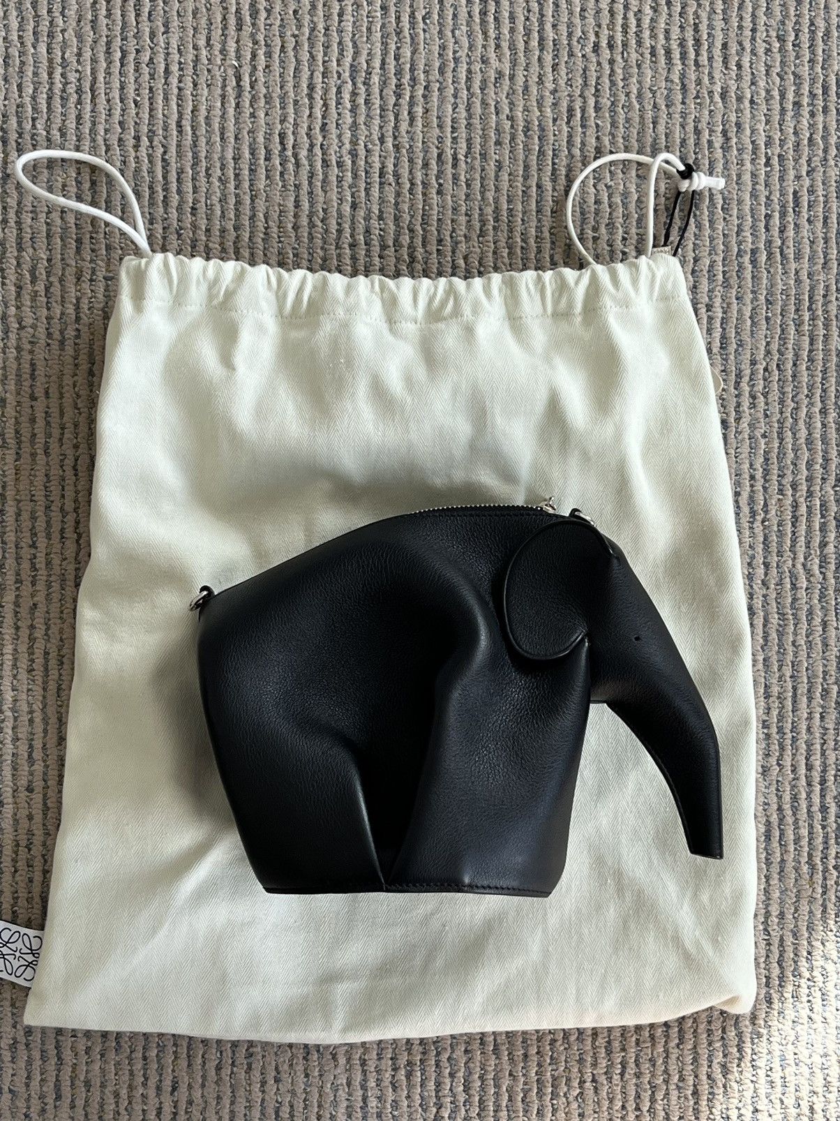 Loewe elephant bag black hotsell