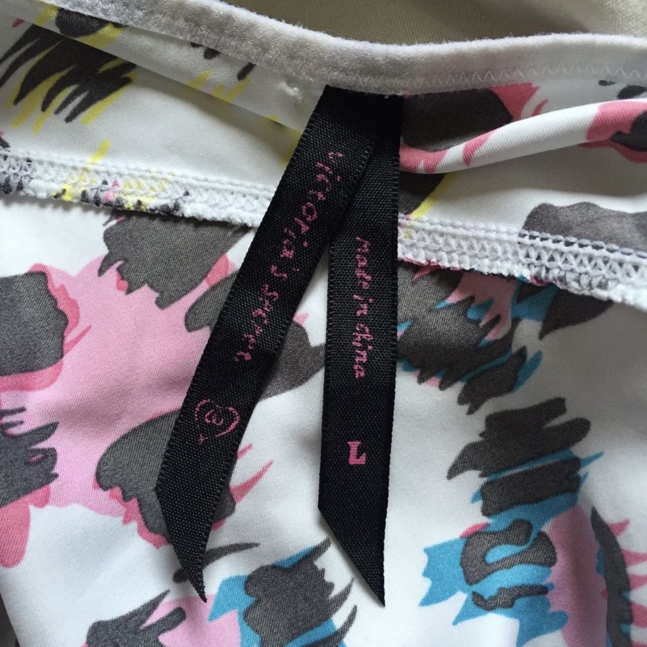 Victoria's Secret VICTORIAS SECRET Vintage Y2K White Pink Leopard Camisole Size L / US 10 / IT 46 - 7 Thumbnail