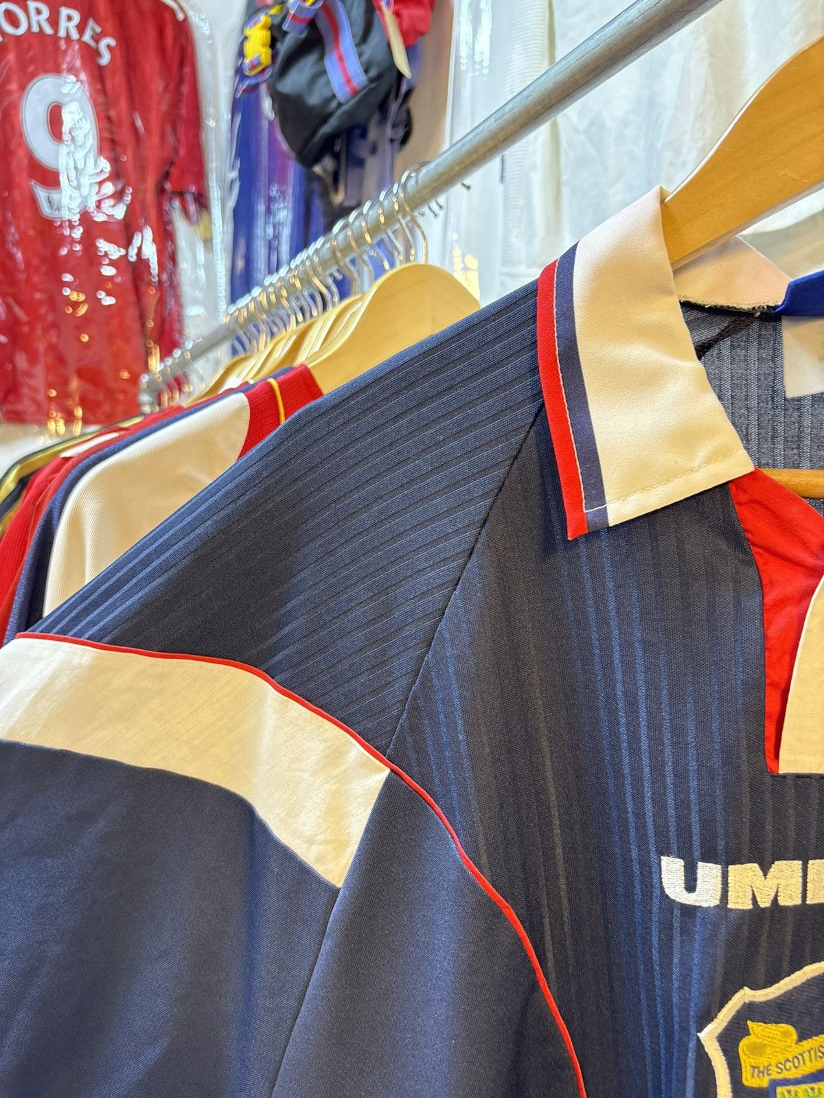 Umbro Vintage 1996-1998 Scotland Football Team Home Kit Size US XL / EU 56 / 4 - 10 Thumbnail