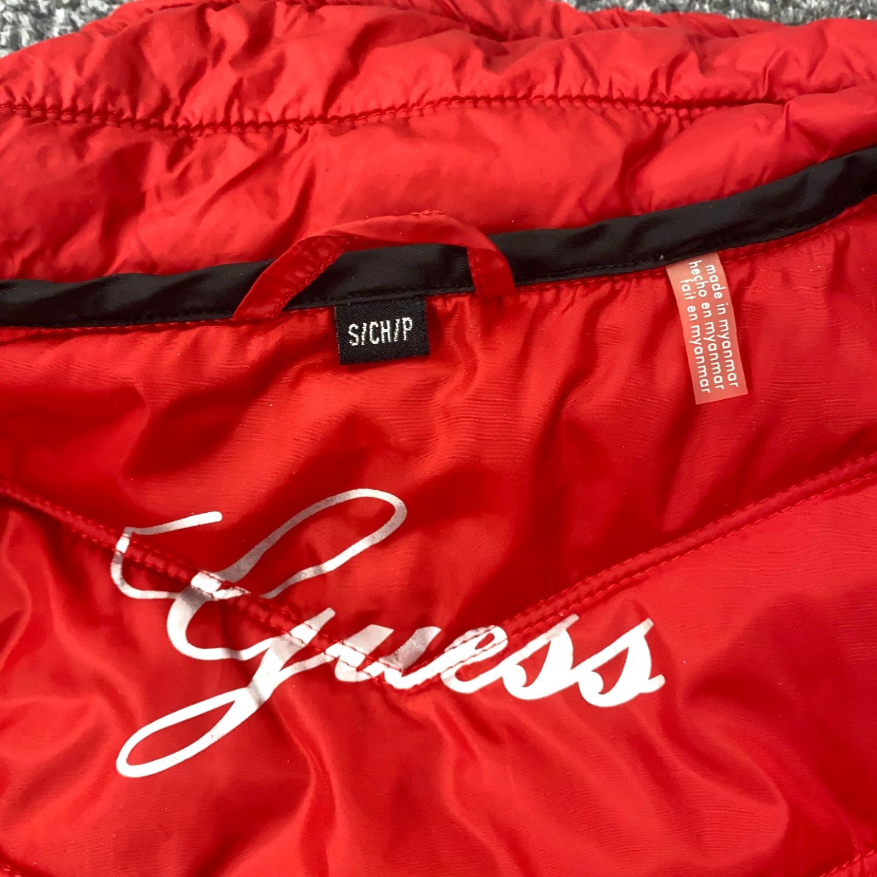Guess GUESS Womens Jacket Small Red Nylon Mock Neck Lined Quilted Puffer Lightweight Short Zip Satin Logo Casual Outerwear Size S / US 4 / IT 40 - 6 Thumbnail