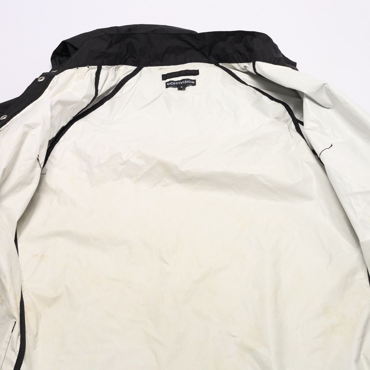 Riot Division Riot Division Tech Wear Nylon Parka Rain Coat Black Jacket Size S / US 4 / IT 40 - 14 Thumbnail