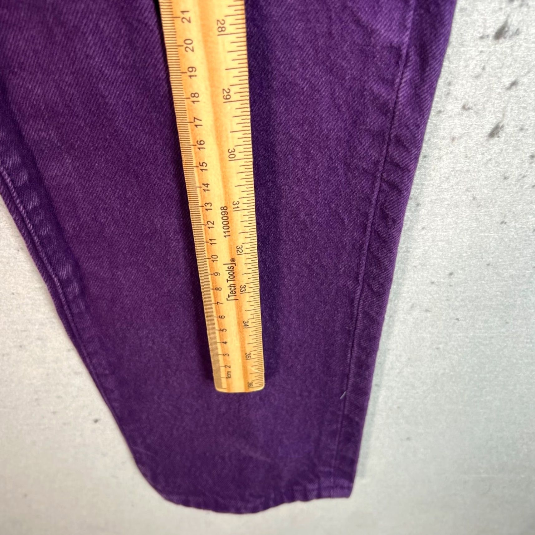 Levi's VINTAGE Levi's Women's High-Waisted Tapered Jeans Size 11 (26 in Waist) Purple Denim Size 32" / US 10 / IT 46 - 6 Thumbnail