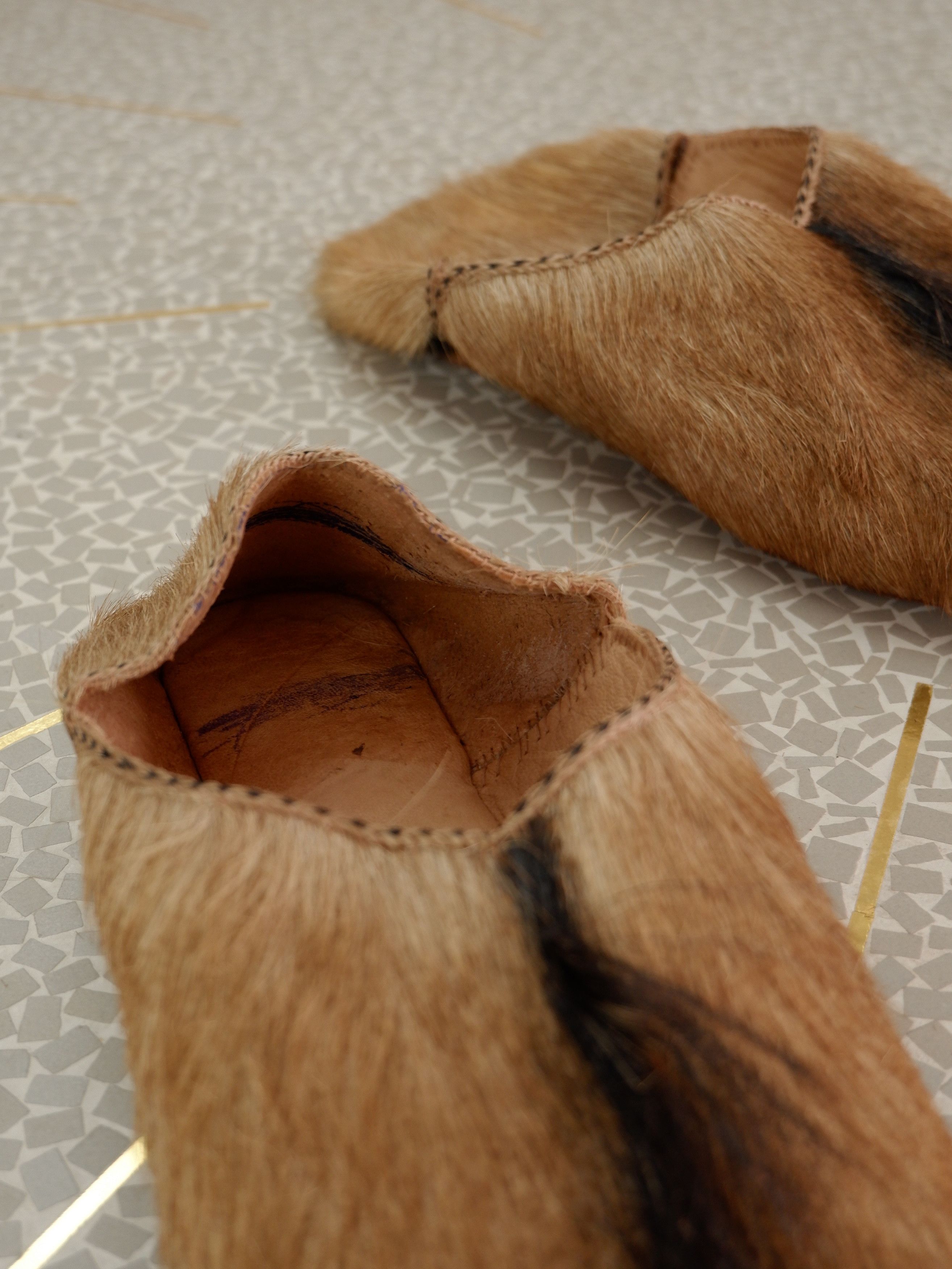 Handmade Last drop! Moroccan goat hair slippers babouche Size US 9 / EU 42 - 8 Thumbnail