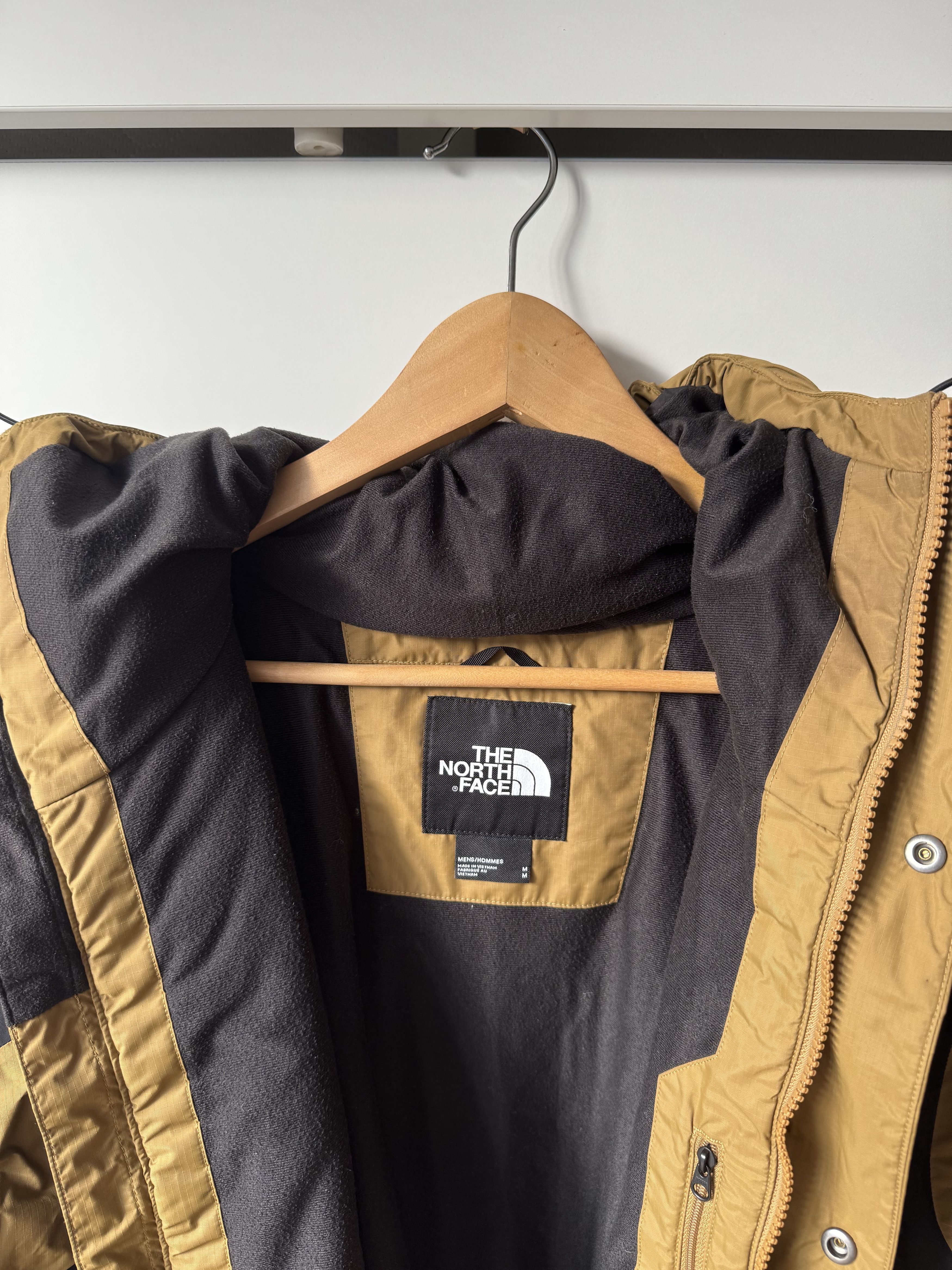 The North Face [M] The North Face Dryvent Mountain Jacket (FW19) Size US M / EU 48-50 / 2 - 8 Thumbnail