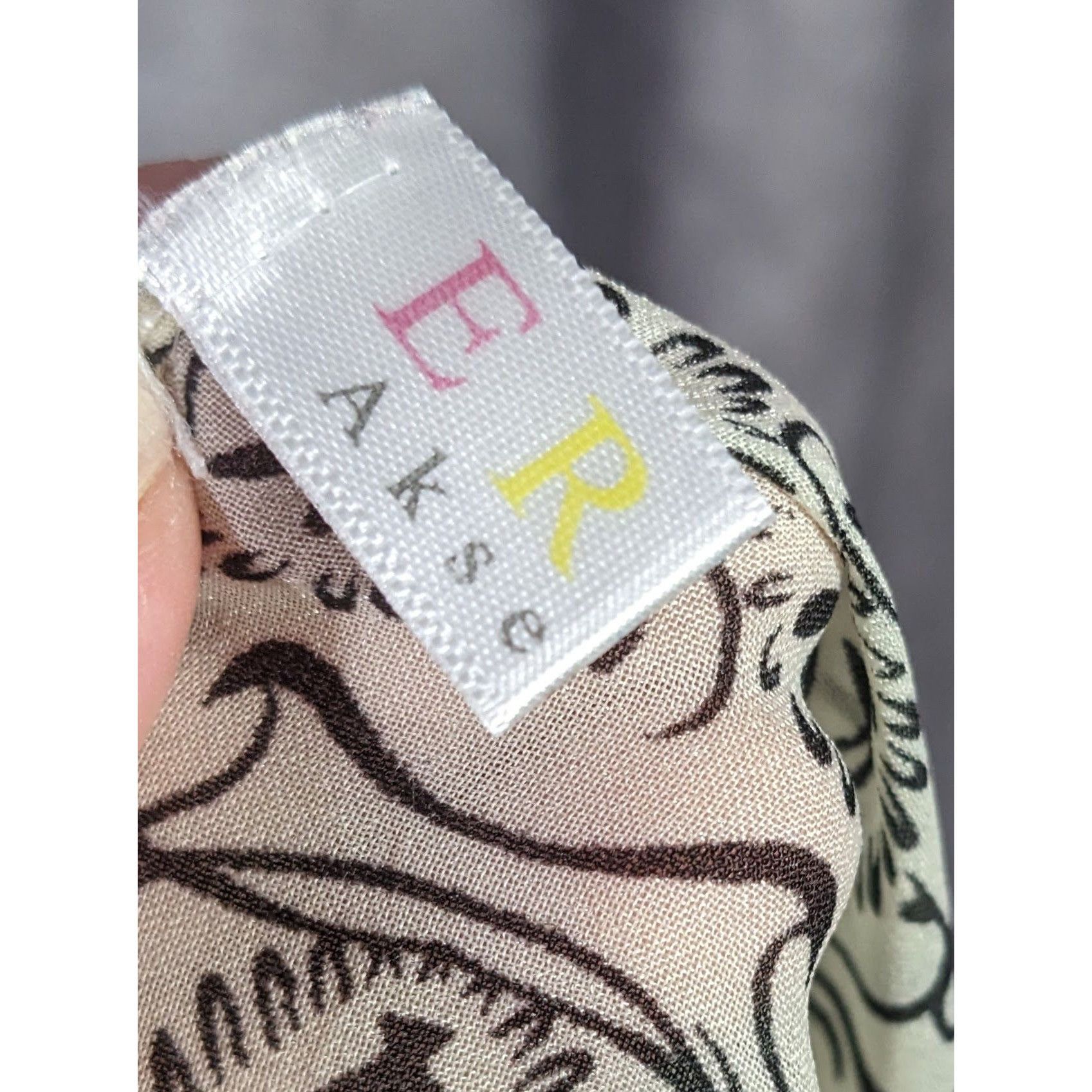 Other Eren Akesuar Paisley Print Scarf Lightweight 71"x27" Elegant Size ONE SIZE - 8 Thumbnail