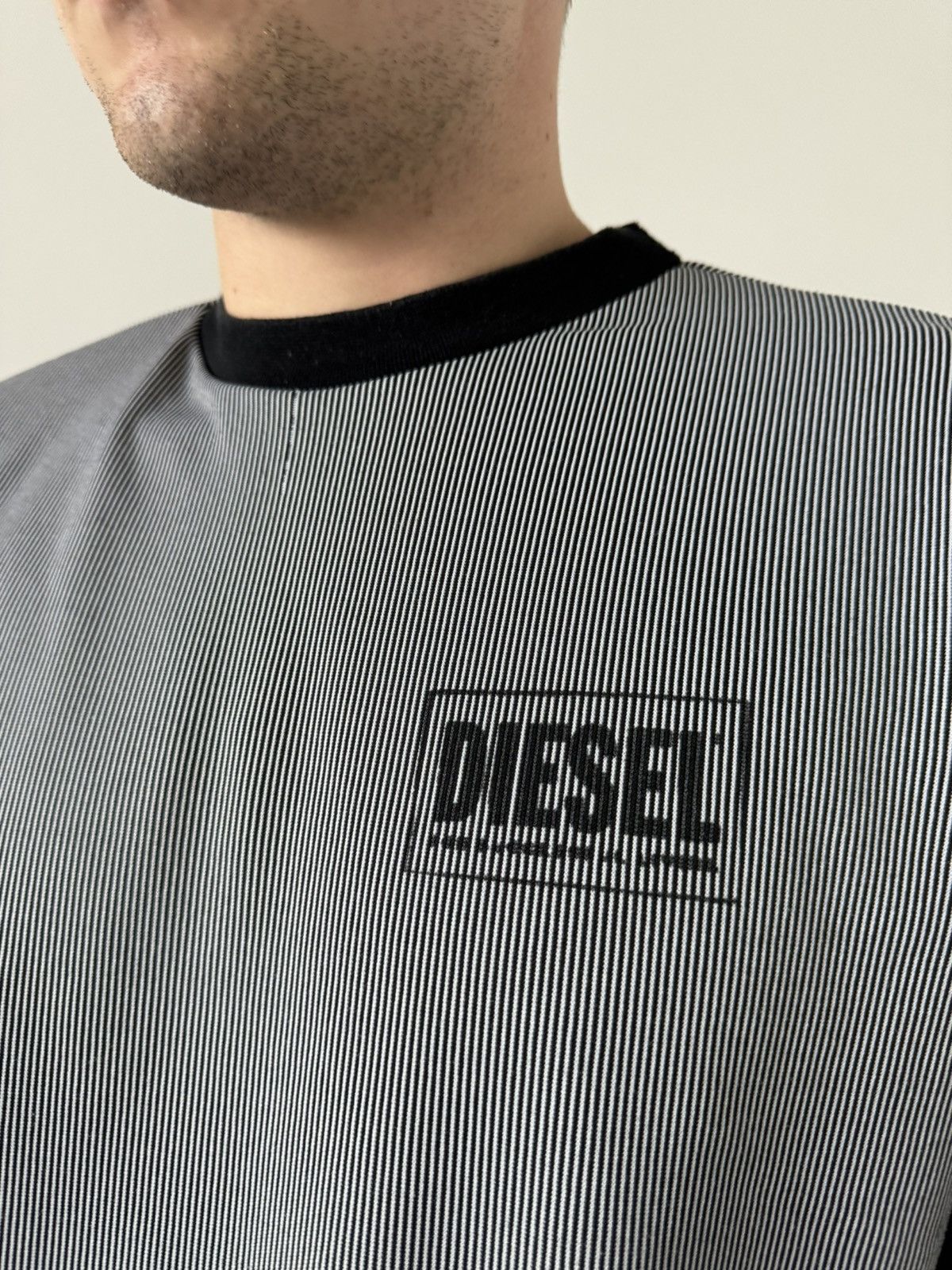 Designer 💌 VINTAGE Y2K 00’s DIESEL DISTRESSED SWEATSHIRT STRIPED Size US L / EU 52-54 / 3 - 7 Thumbnail