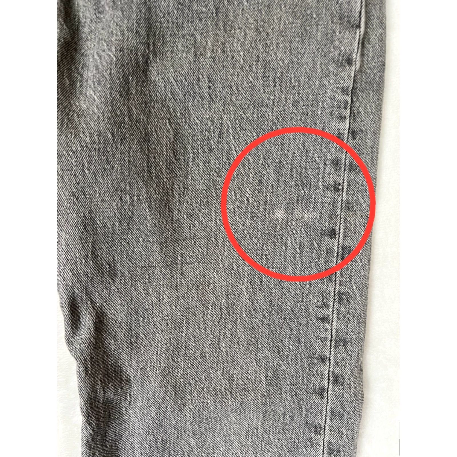 Levi's VINTAGE Levi’s 501 Gray Denim Jeans 33x32 Men Regular 32in Inseam 5-Pocket Stains Mexico Jeans Size US 33 - 3 Thumbnail