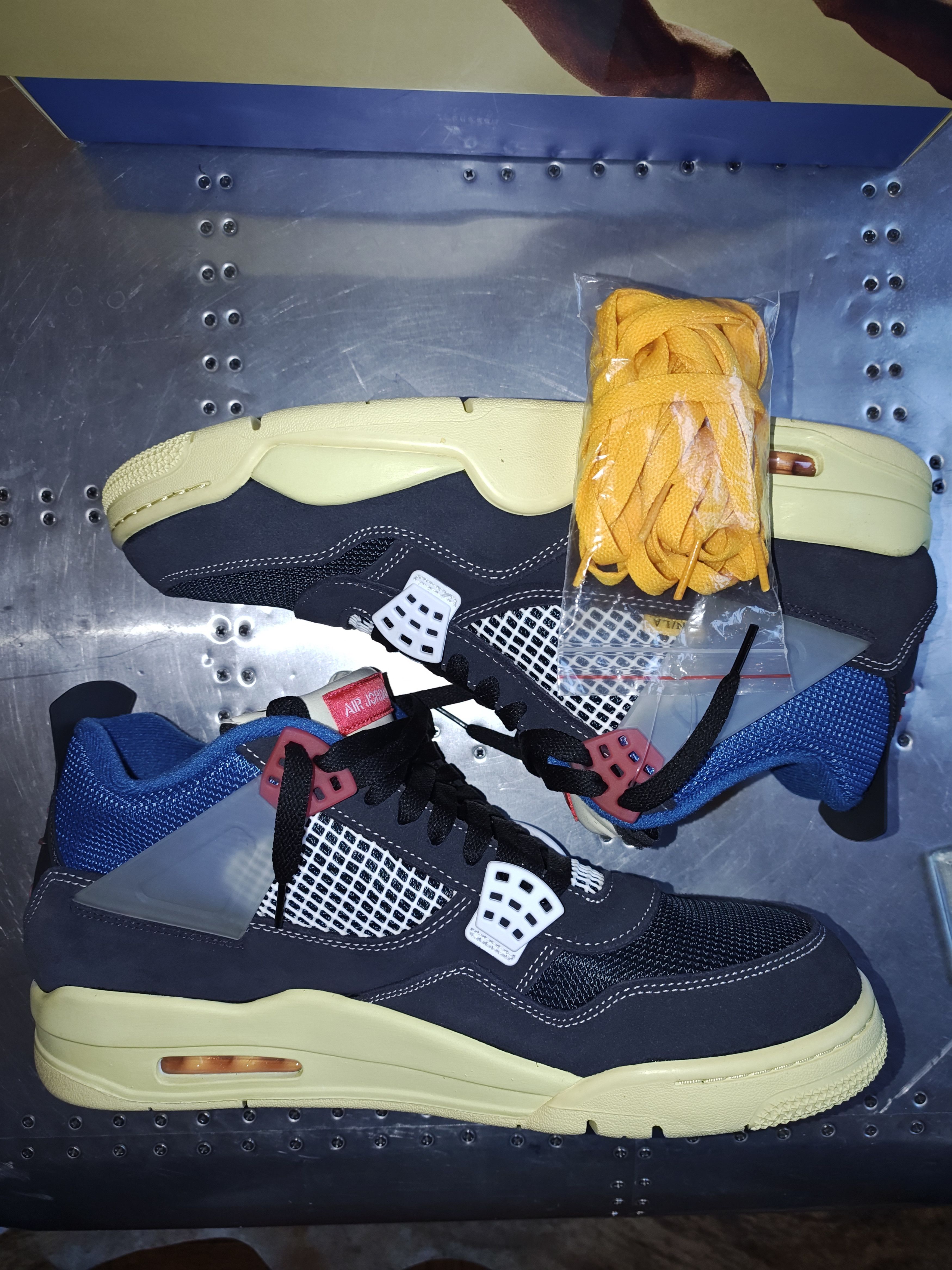 Jordan Brand Jordan 4 union off noir Size US 12.5 / EU 45-46 - 2 Thumbnail