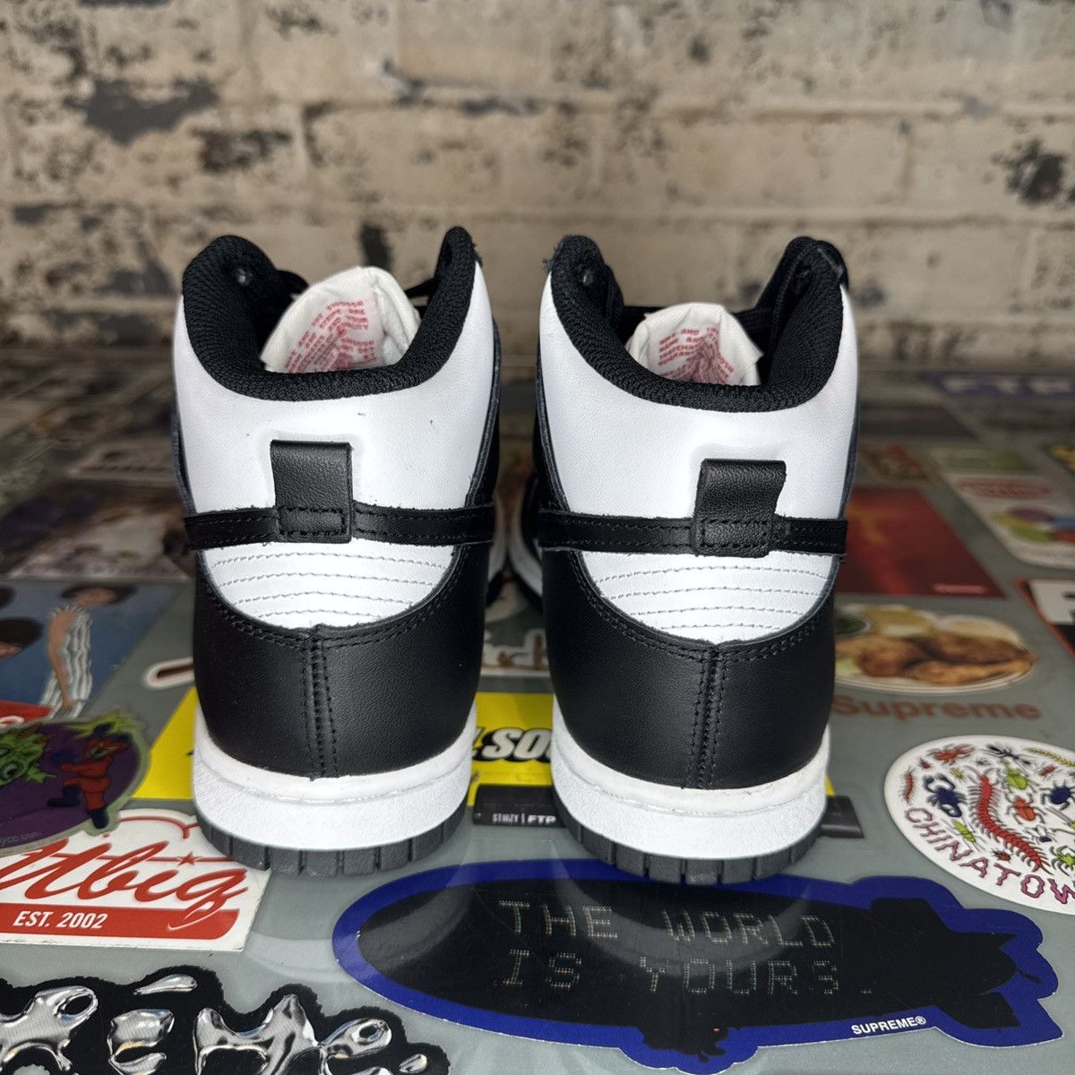 Nike Nike Dunk High Panda Black White W 6 / M 4.5 DS Size US 6 / IT 36 - 2 Thumbnail