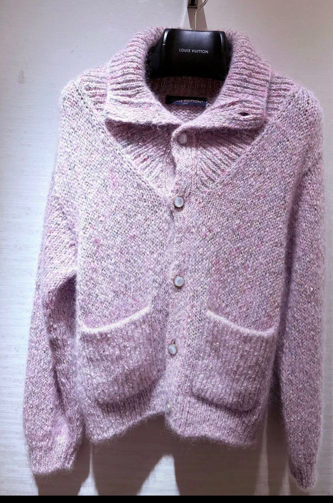 Louis Vuitton Louis Vuitton Lv26SS Runway Pink Sweater Size M / US 6-8 / IT 42-44 - 1 Thumbnail