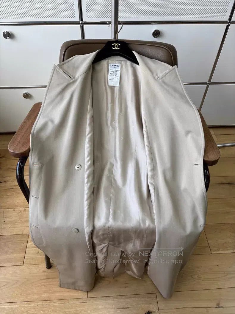 Chanel Chanel Light-colored lapel medium-length windbreaker jacke Size XS / US 0-2 / IT 36-38 - 3 Thumbnail
