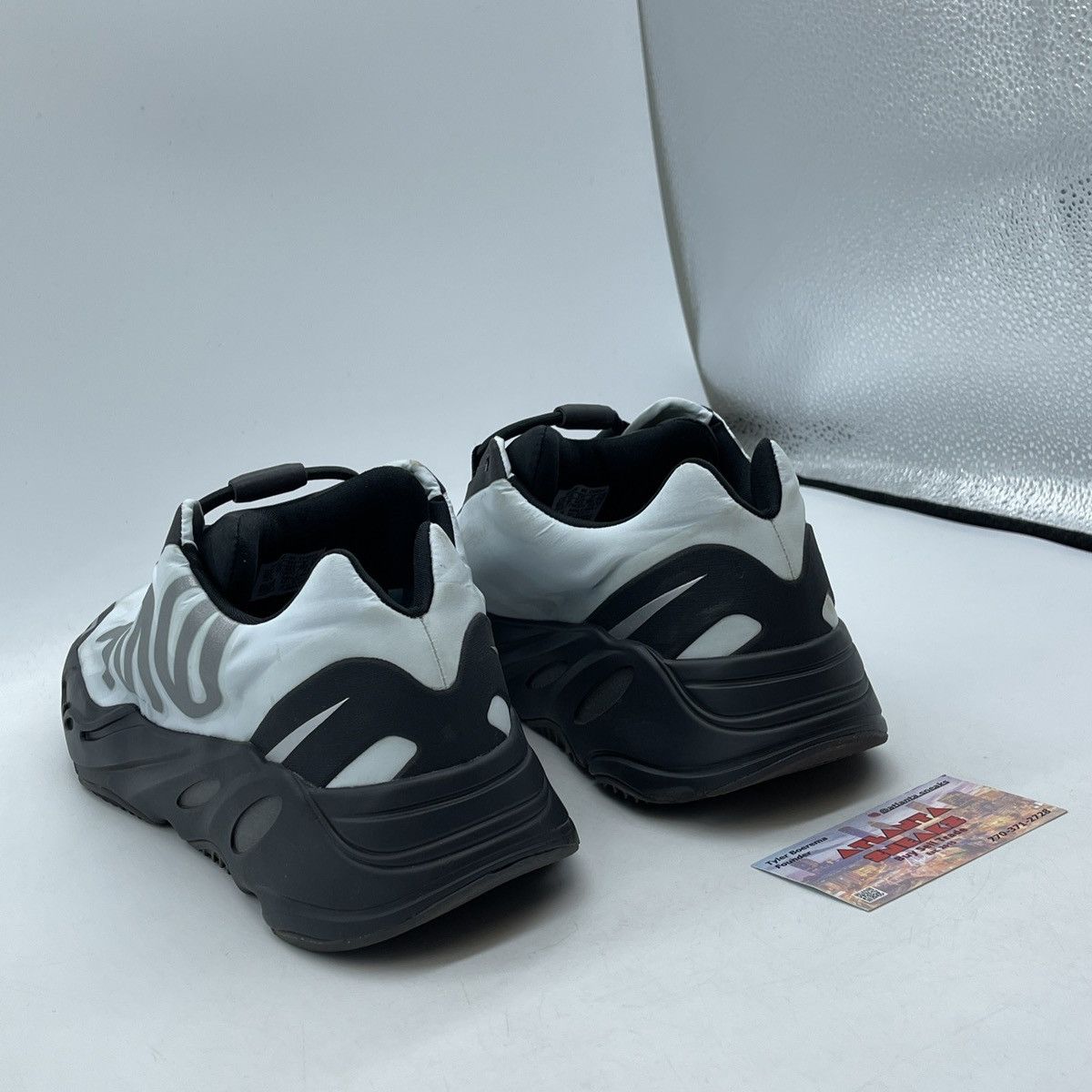 Adidas Yeezy boost 700 blue tint Size US 10.5 / EU 43-44 - 4 Thumbnail