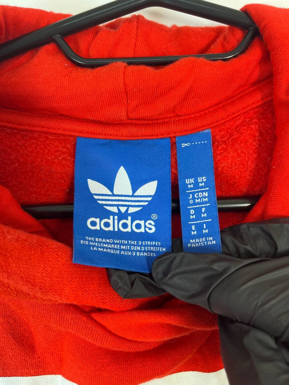 Adidas MANCHESTER UNITED FOOTBALL HOODED JACKET ADIDAS Sz M Size US M / EU 48-50 / 2 - 3 Thumbnail