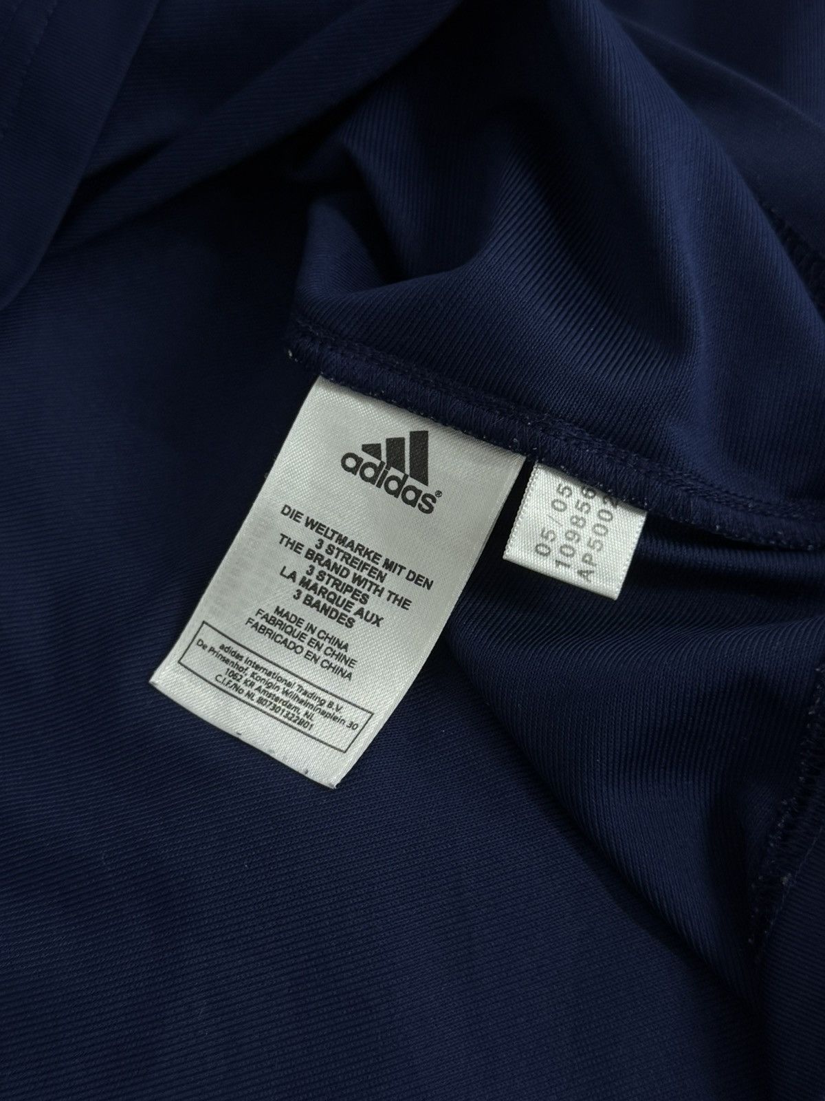 Adidas Adidas Real Madrid FC 2005/06 Away Football Shirt Size US L / EU 52-54 / 3 - 21 Thumbnail