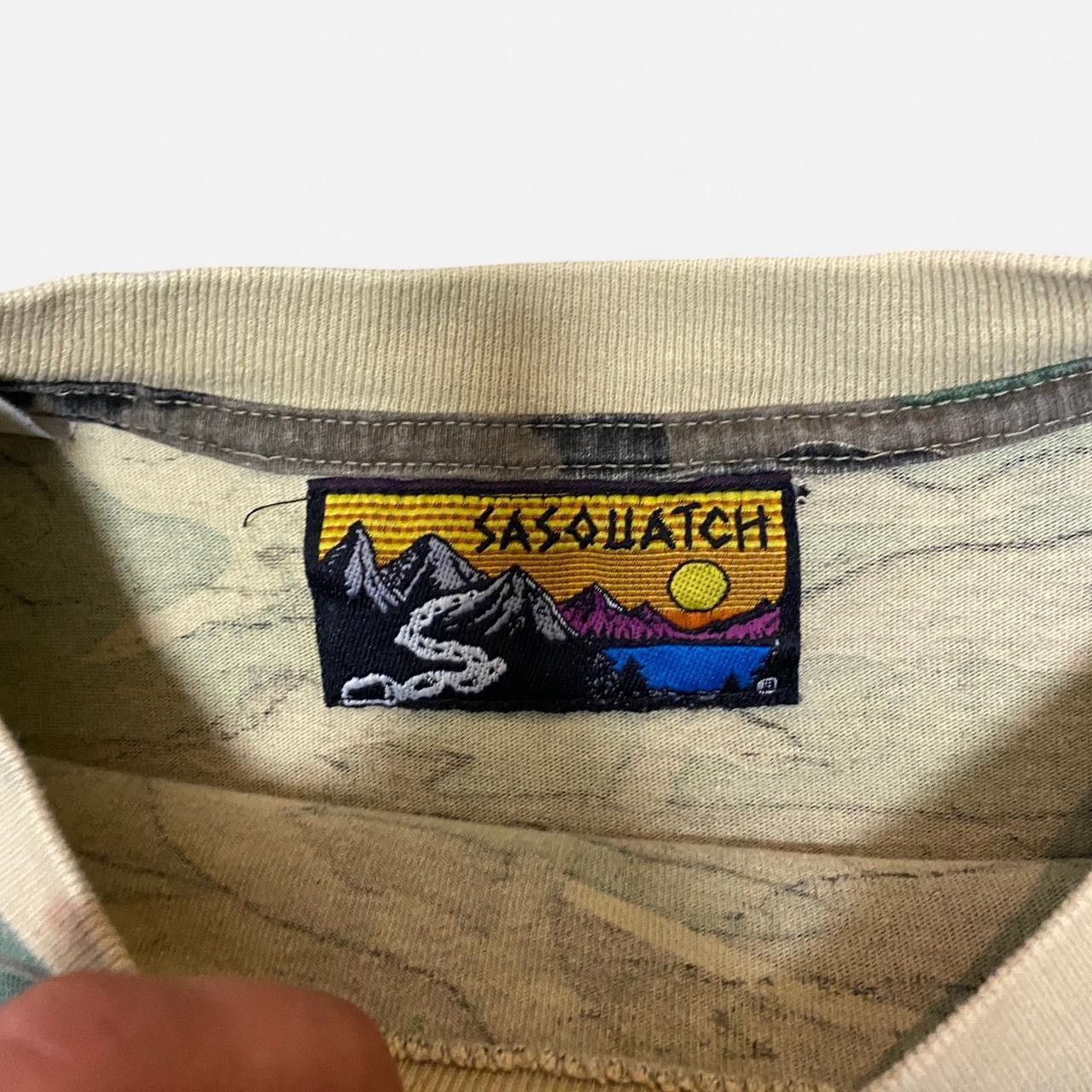 Sasquatchfabrix Vintage 90s single stitch Sasquatch classic camo Tshirt Size US XL / EU 56 / 4 - 5 Thumbnail