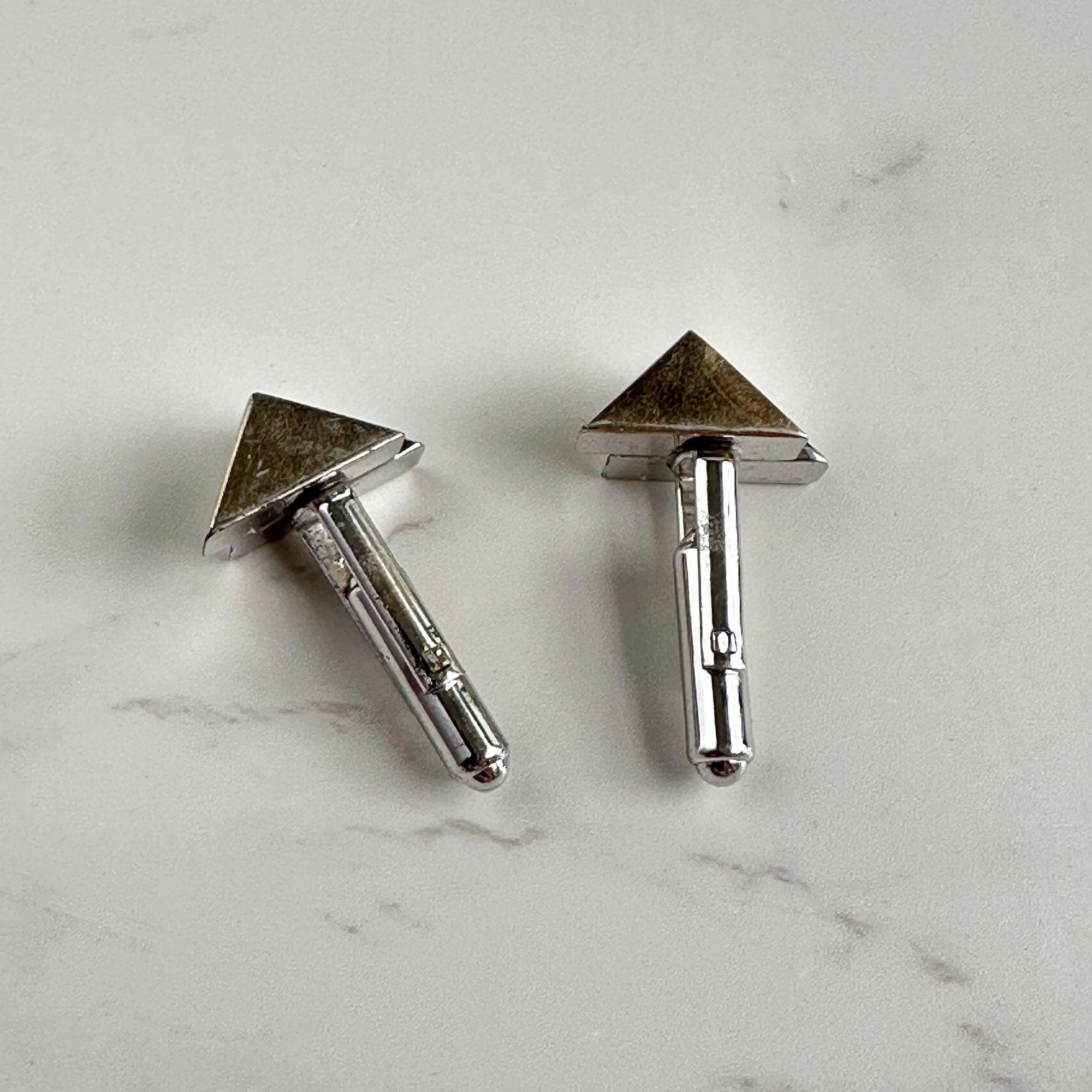 Vintage 1950s Hickok Cuff Links, Gold & Silver Triangular Cuff Links Size ONE SIZE - 4 Thumbnail