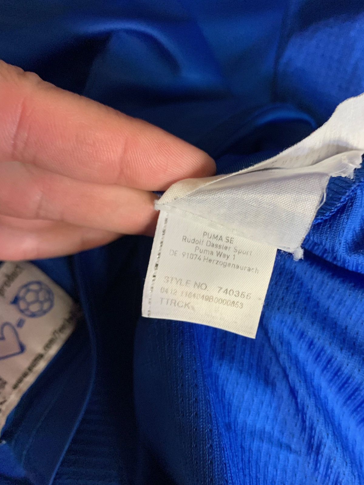 Puma × Vintage Puma Italy vintage soccer jersey Size M Size US M / EU 48-50 / 2 - 6 Thumbnail