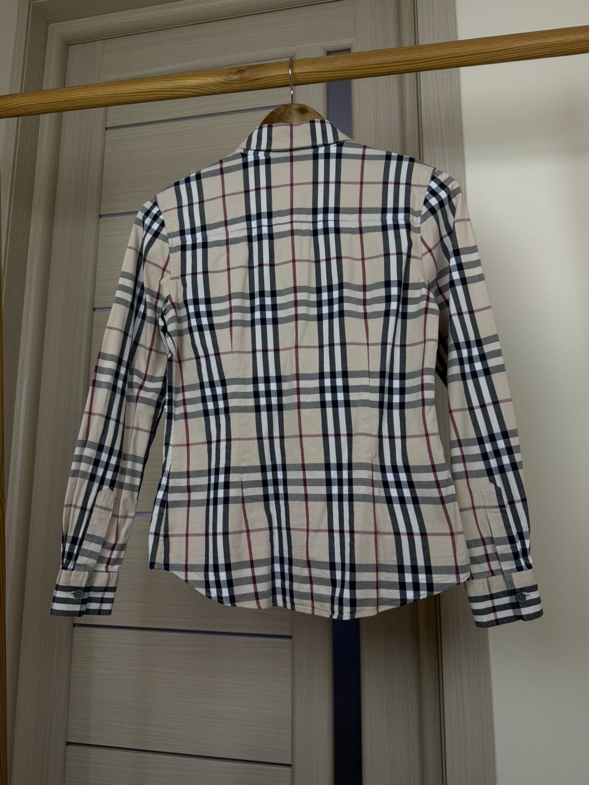 Burberry Burberry Brit slim fit nova check shirt button down women Size S / US 4 / IT 40 - 10 Thumbnail