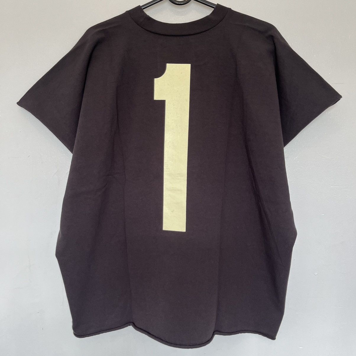 Yeezy Yeezy One Box Tee Size US L / EU 52-54 / 3 - 1 Thumbnail