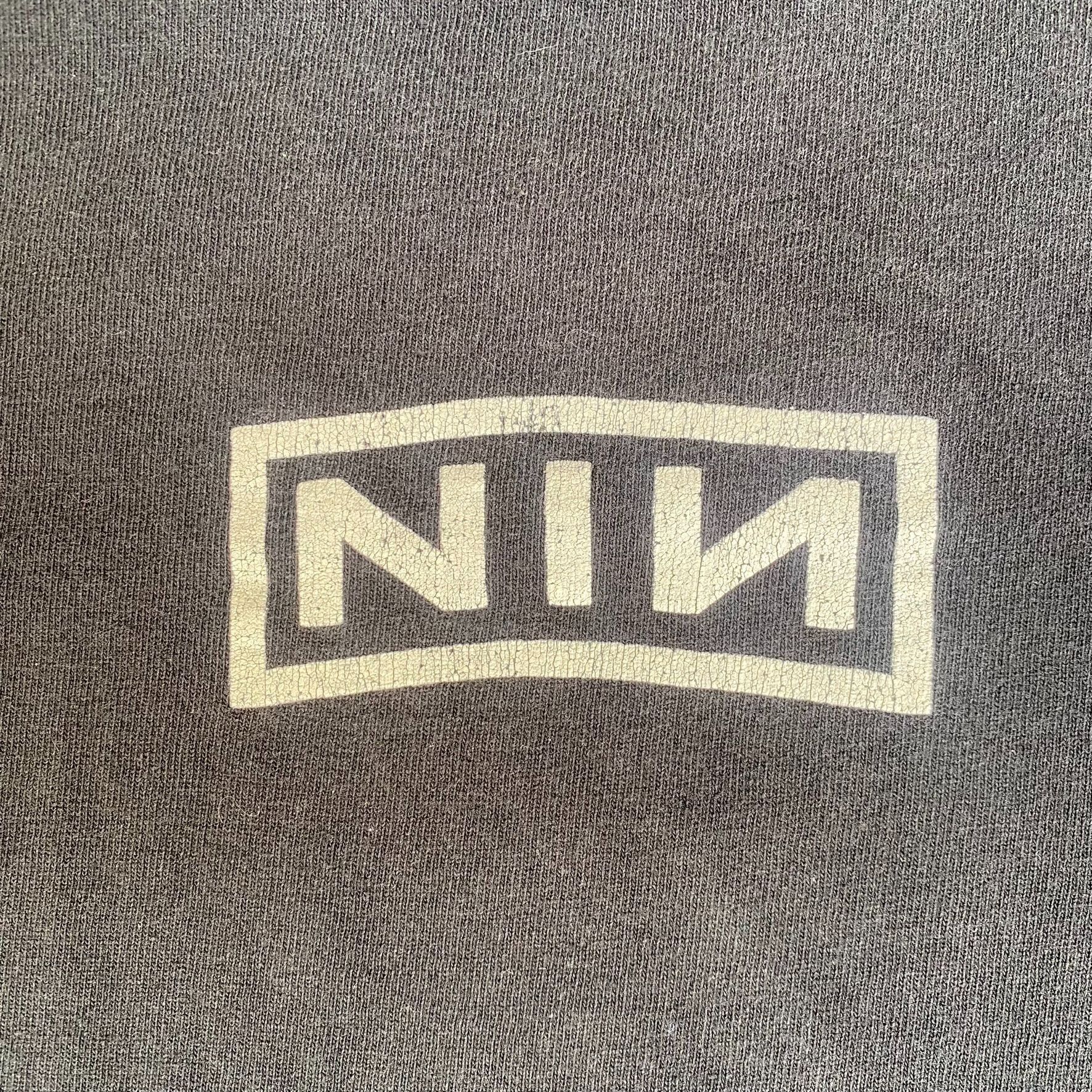 Band Tees Vintage 90s Nine Inch Nails Shirt Metal Rock Band Logo Tee Size US L / EU 52-54 / 3 - 3 Thumbnail