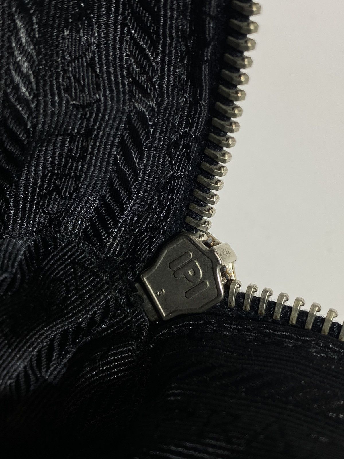 Prada Prada Boston Bag Triangle Logo Plate Tweed Size ONE SIZE - 22 Thumbnail