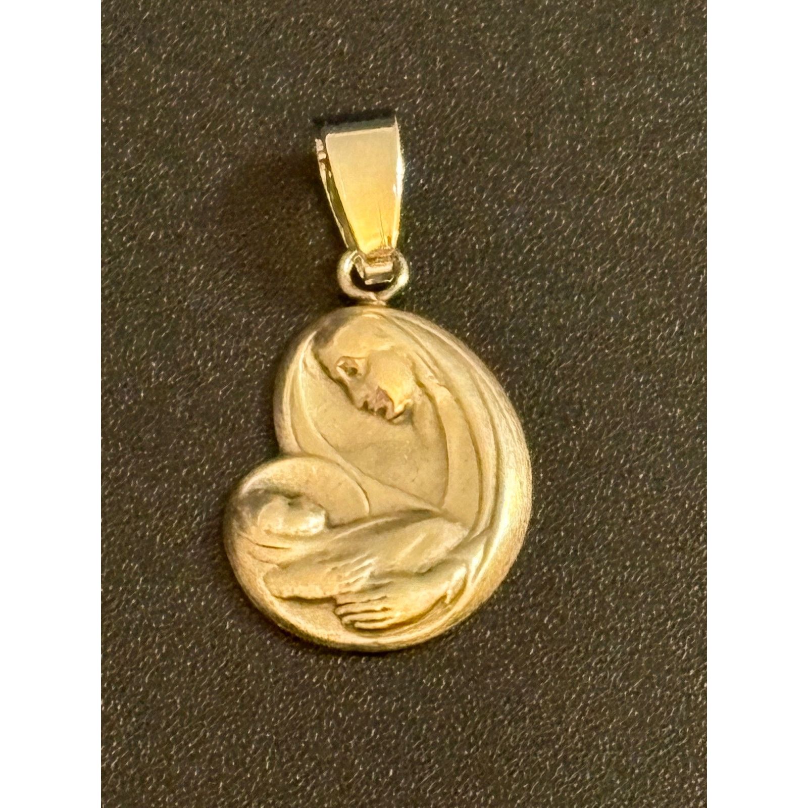 Other Vintage Sterling Silver 925 Madonna and Child Pendant 2g Size ONE SIZE - 1 Thumbnail