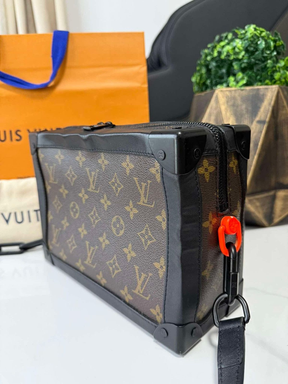 Louis Vuitton Louis Vuitton Soft Trunk Size ONE SIZE - 7 Thumbnail
