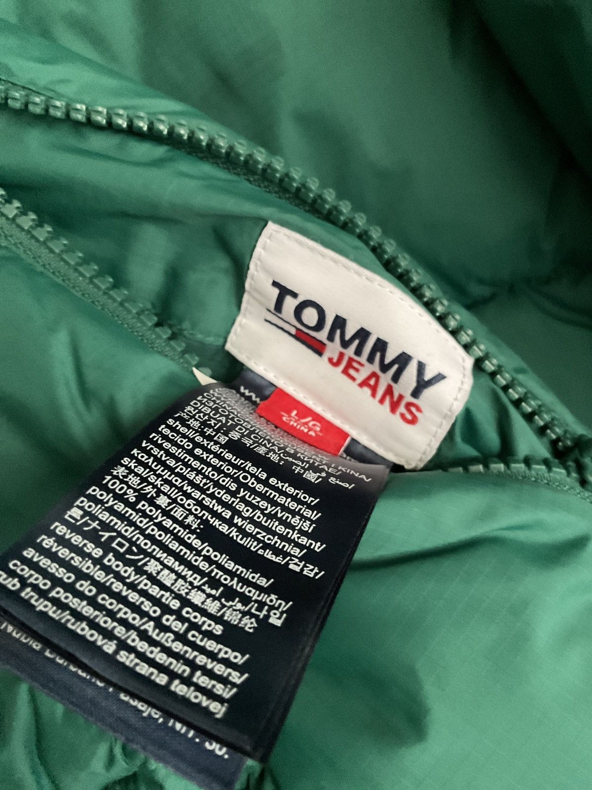 Tommy Hilfiger Vintage 90s Tommy Jeans Puffer Jacket-Large-Oversized logo Size US L / EU 52-54 / 3 - 8 Thumbnail