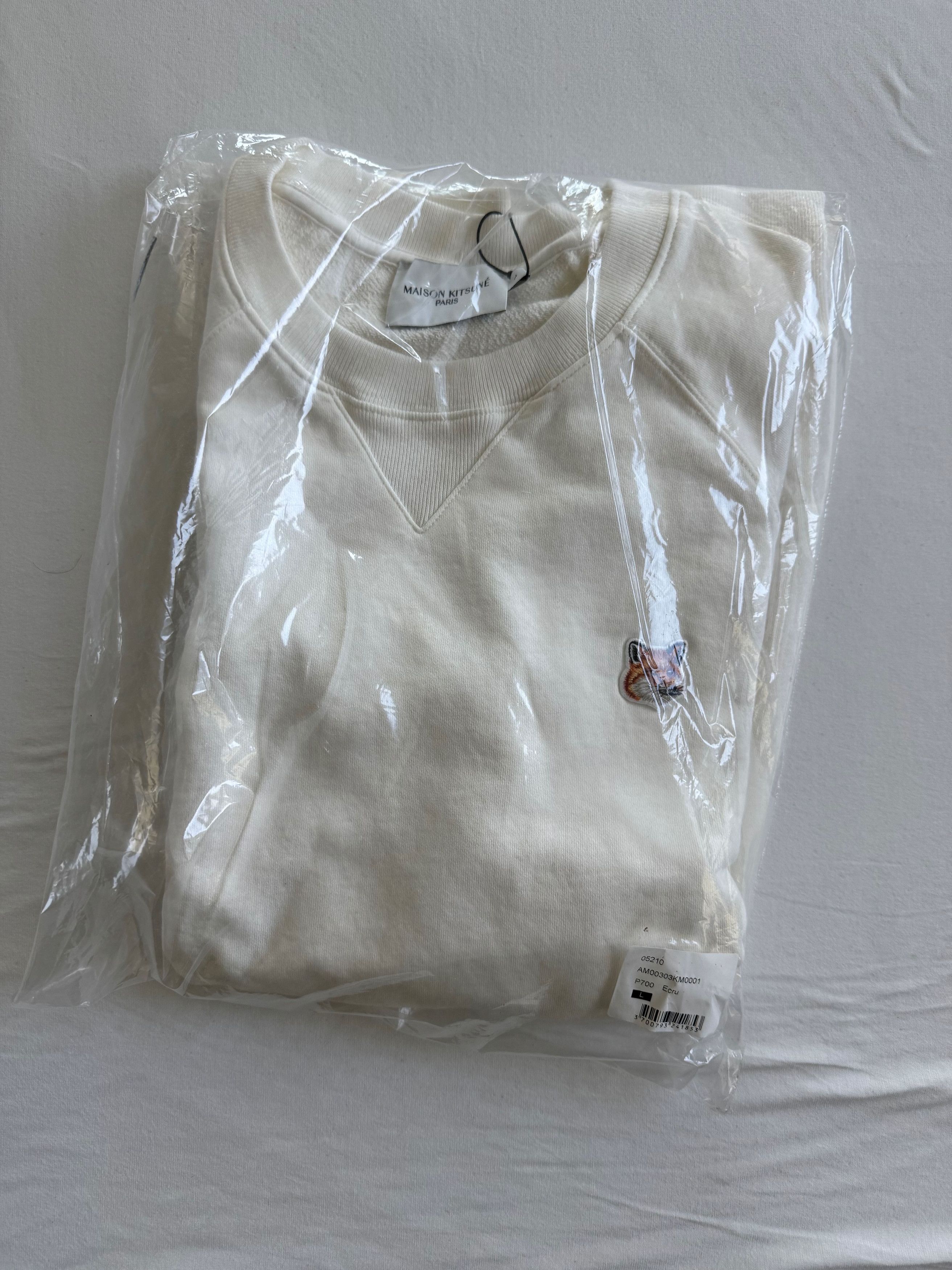 Maison Kitsune Chillax Fox Patch Classic Cotton Fleece Sweatshirt Size US L / EU 52-54 / 3 - 3 Thumbnail