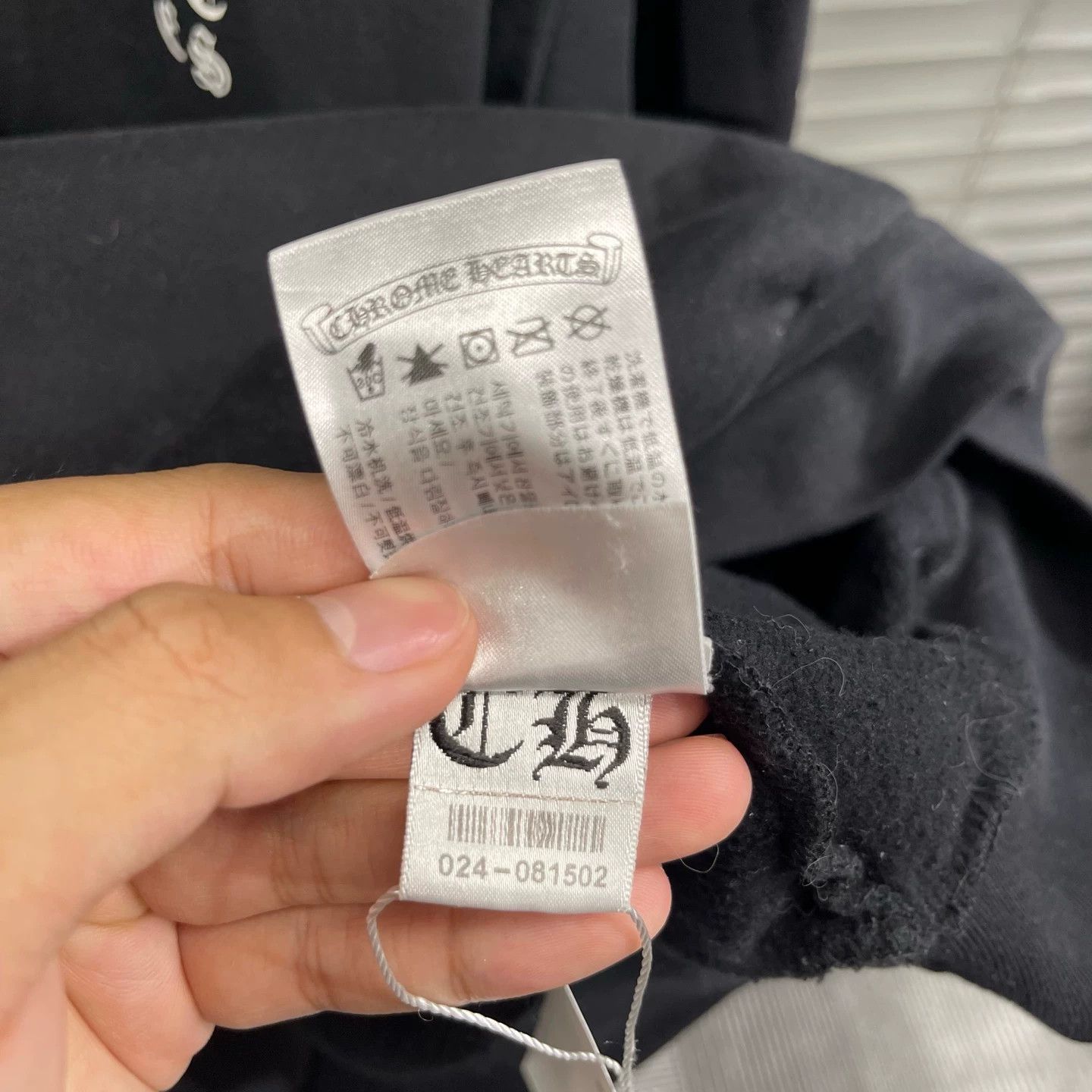 Chrome Hearts CH Sanskrit script arm hoodie L Size US L / EU 52-54 / 3 - 6 Thumbnail