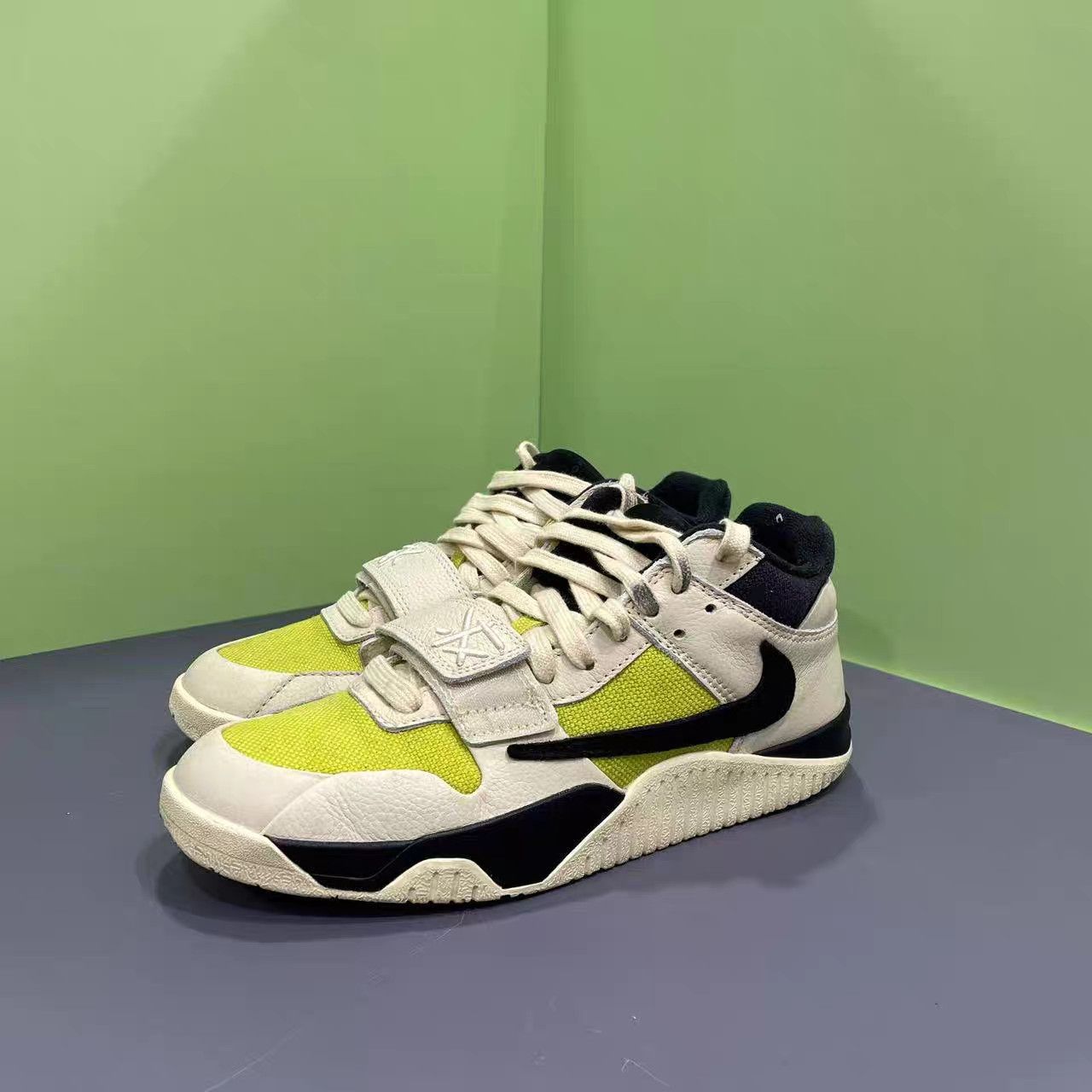 Jordan Brand Travis Scott x Jordan Jumpman Jack TR 'Bright Cactus' K15 Size US 8 / EU 41 - 1 Thumbnail