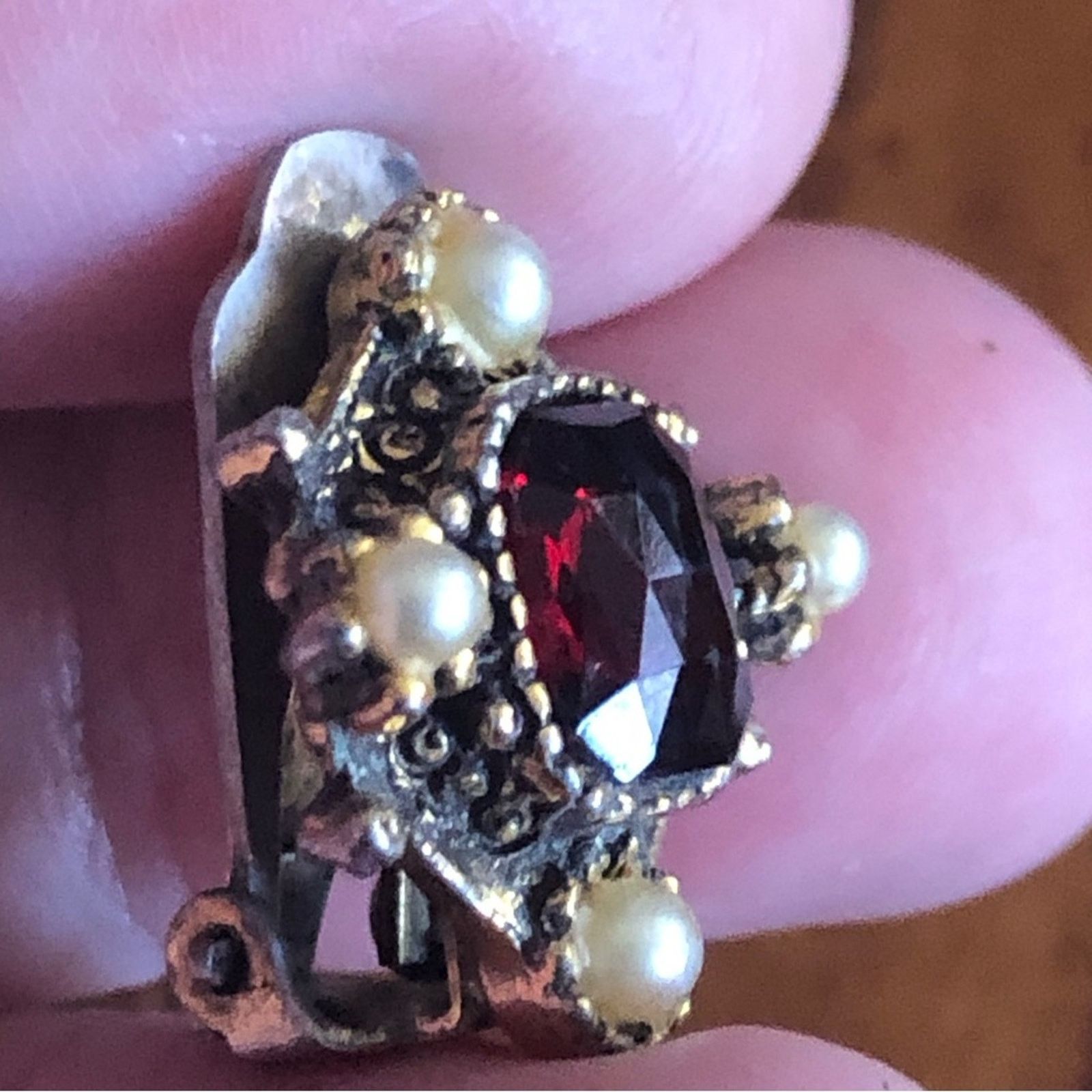 Vintage Antique Edwardian era ruby stone mini pearl clip on earrings Size ONE SIZE - 7 Thumbnail