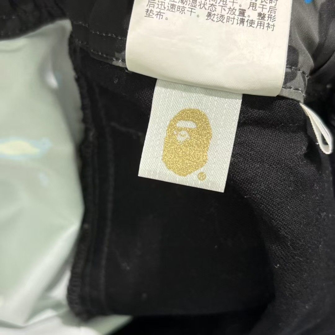 Bape BAPE SPACE CAMO SHARK SHORTS Size US 32 / EU 48 - 6 Thumbnail