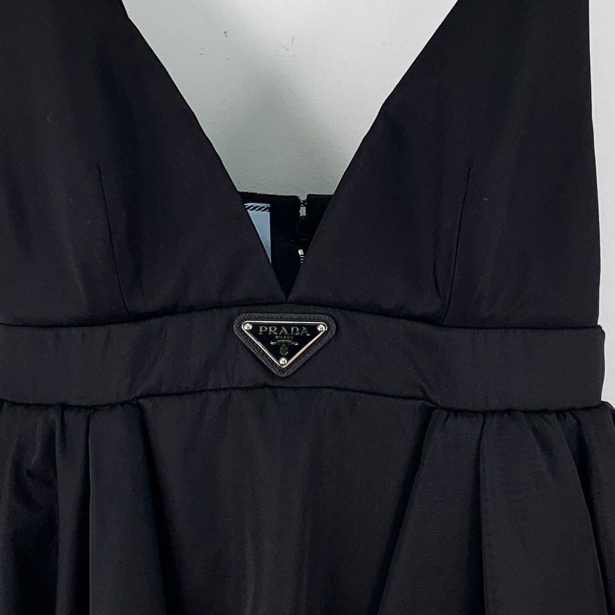 Prada Prada Triangle Logo V-neck Sleeveless Nylon Slip Dress K26WX Size M / US 6-8 / IT 42-44 - 4 Thumbnail