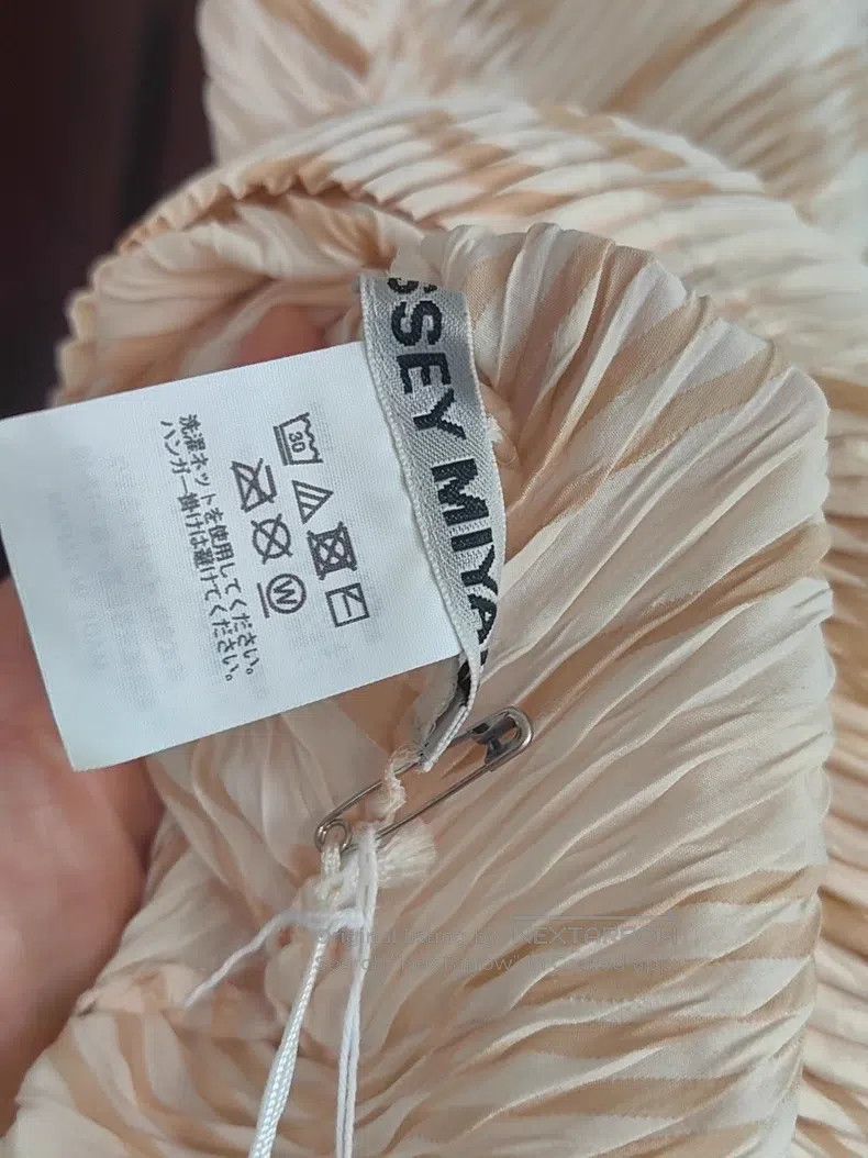 Issey Miyake Issey Miyake Corn Fish Scale Sleeveless Top Size M / US 6-8 / IT 42-44 - 5 Thumbnail