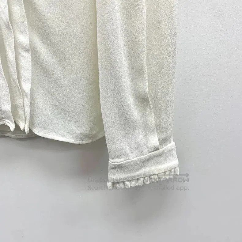 Miu Miu MiuMiu White Long Sleeve Button. Size US M / EU 48-50 / 2 - 4 Thumbnail
