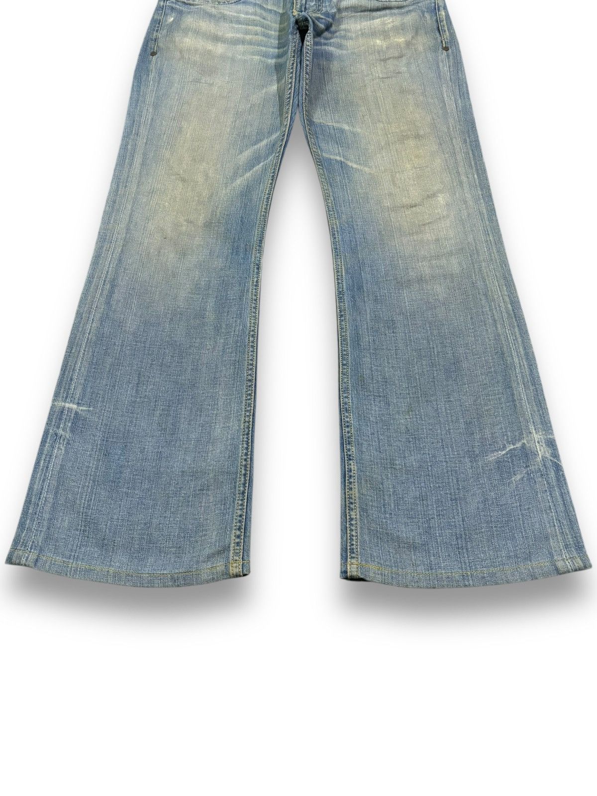 Tornado Mart Vintage Taverniti Sacha Mud Wash Flare Distressed Jeans Size US 32 / EU 48 - 7 Thumbnail