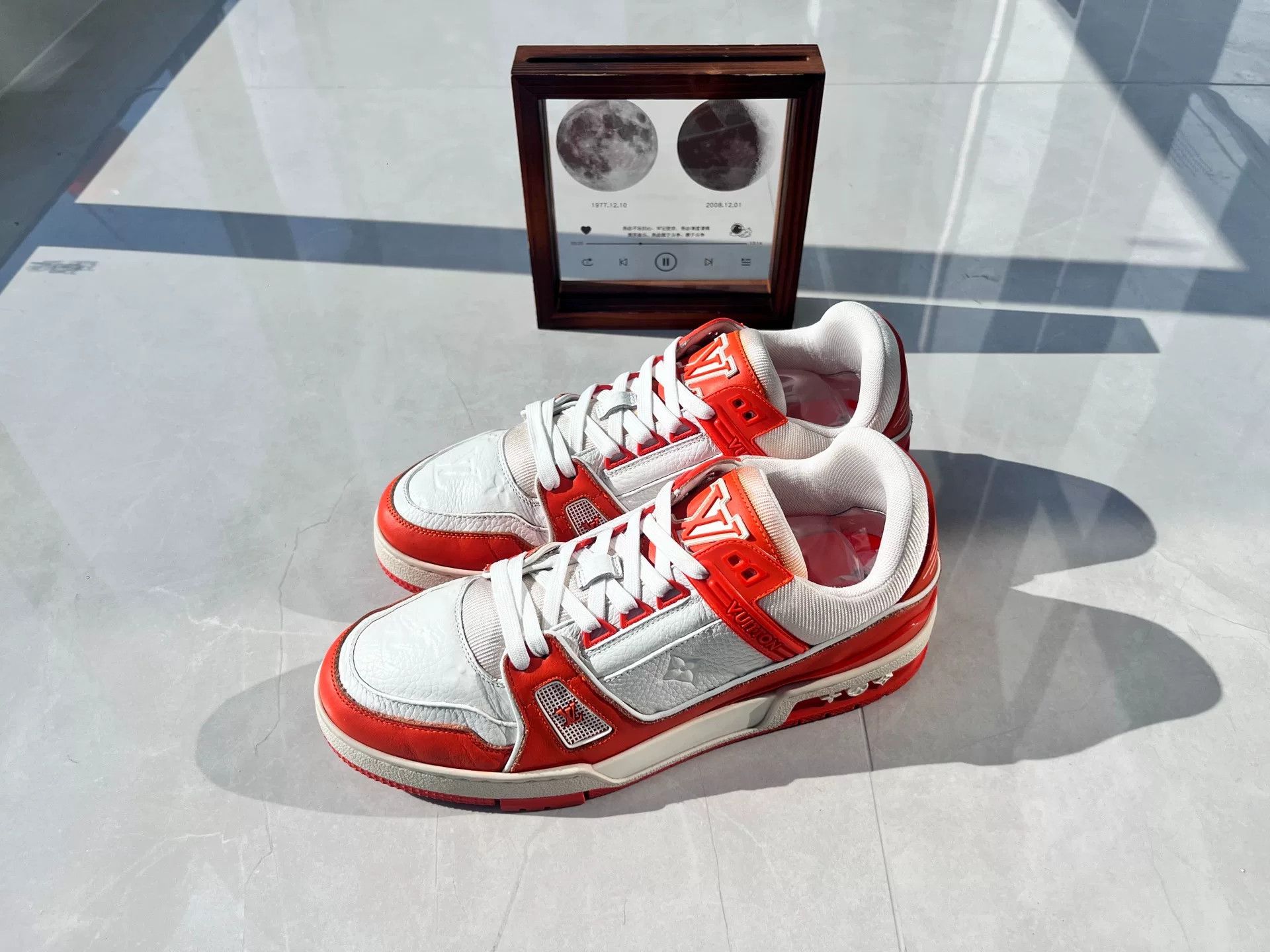 Louis Vuitton Louis Vuitton Training White Lowtop Sneakers 8 Men Size US 8 / EU 41 - 1 Thumbnail