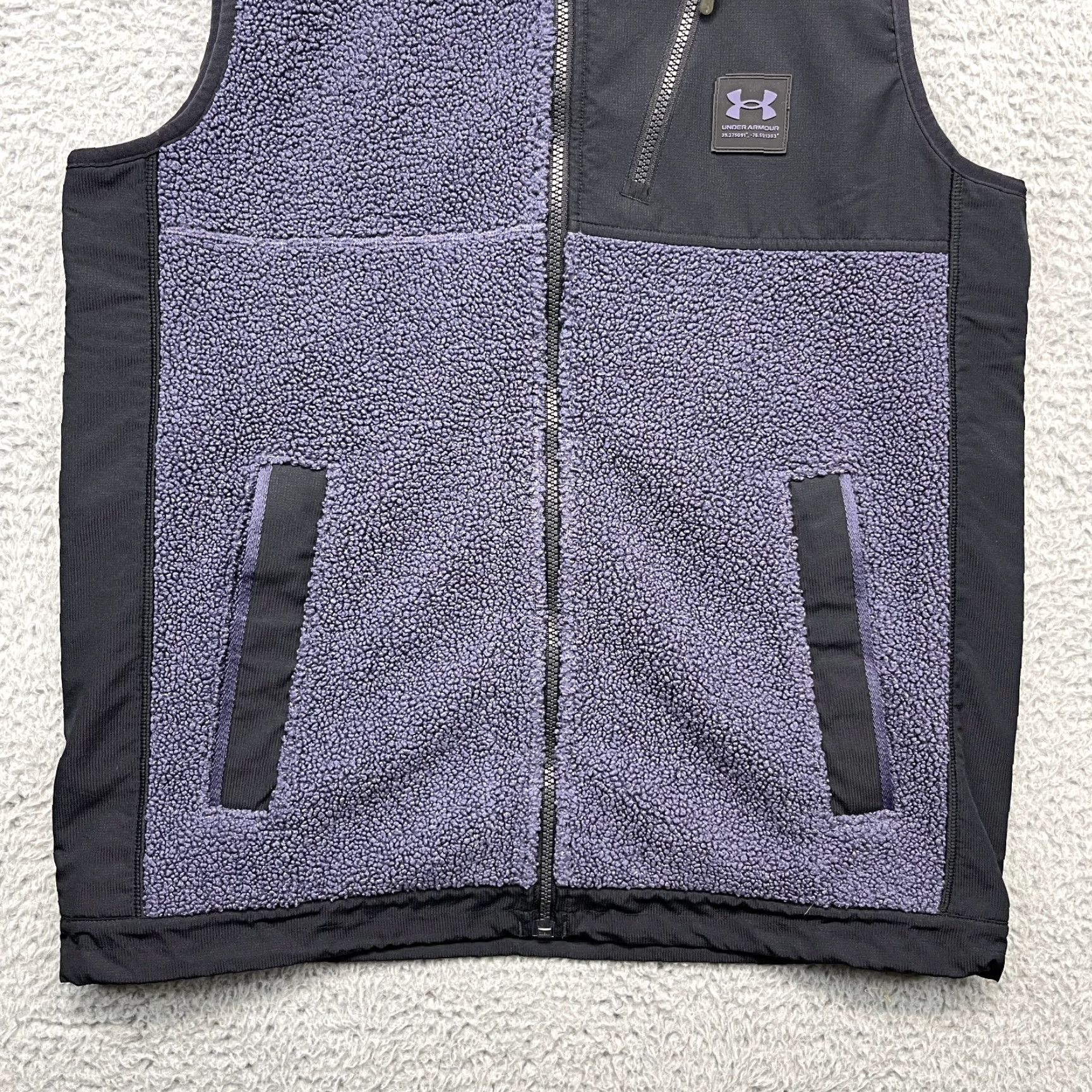 Under Armour Under Armour Mission Boucle Vest Mens M Purple Outer Shell Pockets Zip Mid-Length Vest Size US M / EU 48-50 / 2 - 4 Thumbnail