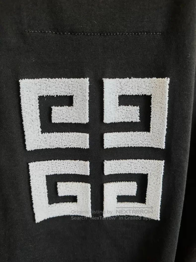 Givenchy Givenchy short sleeves Size US S / EU 44-46 / 1 - 4 Thumbnail