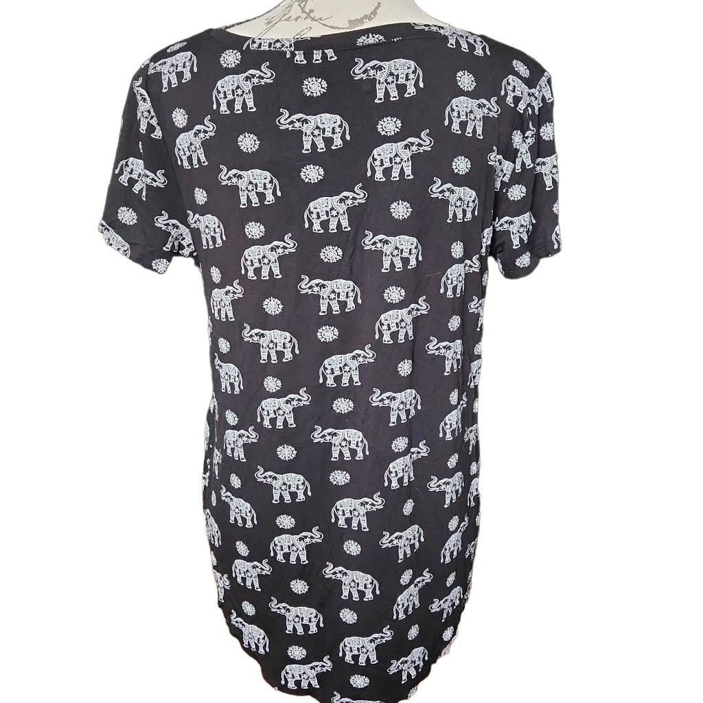 Hollister Hollister Women's Size Medium Black White Elephant Print Short Sleeve Shirt Size M / US 6-8 / IT 42-44 - 6 Thumbnail