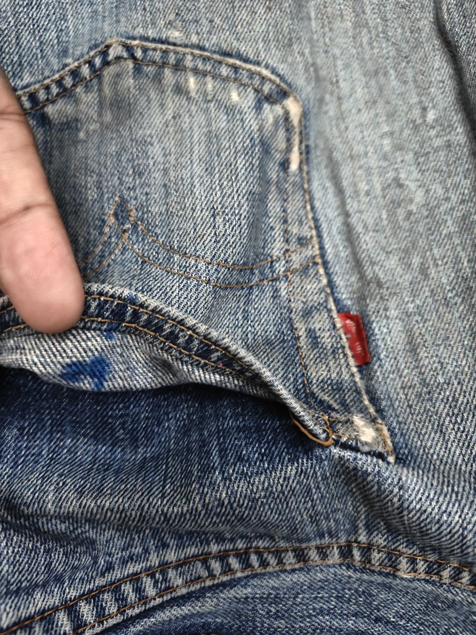 Levi's Rare 60's Vintage Levi's 501 Redline Selvedge, Button No 6 Size US 29 - 8 Thumbnail